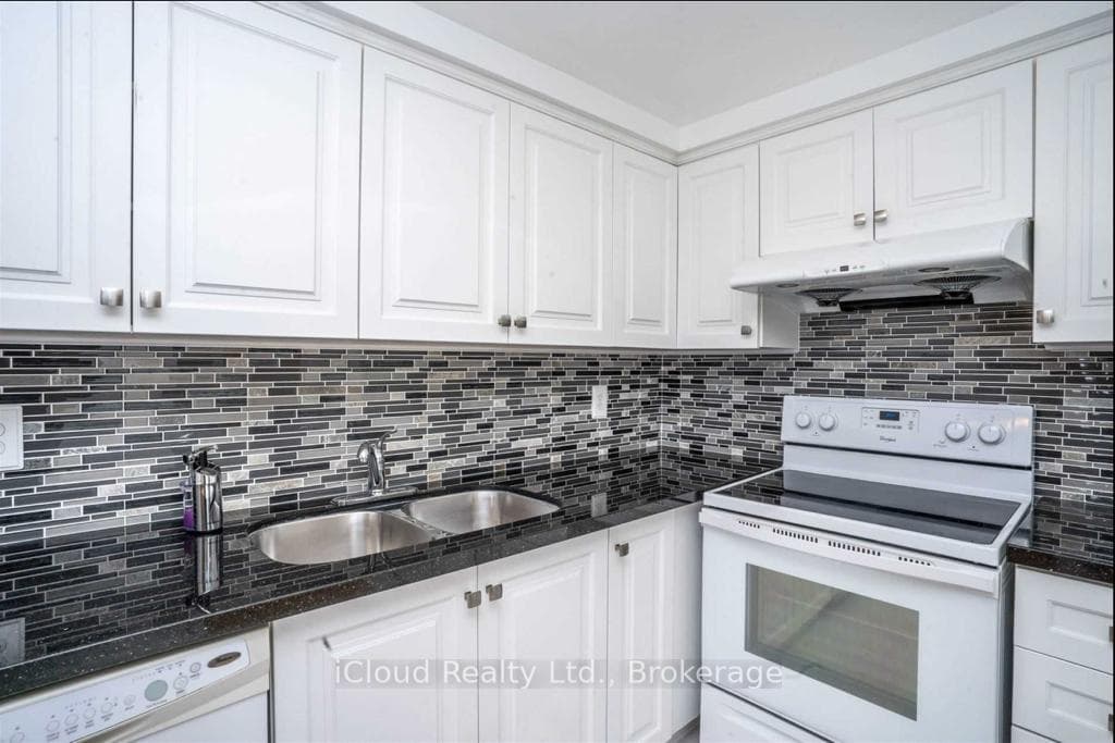 135 Hillcrest Avenue Unit 906 photo 15