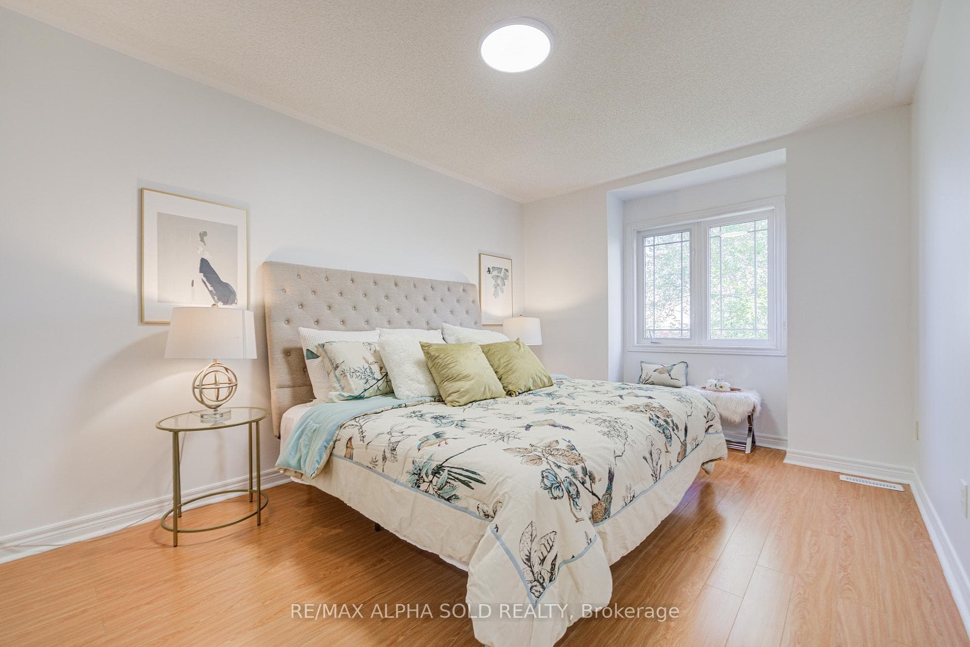 8 Forestwood Street photo 29