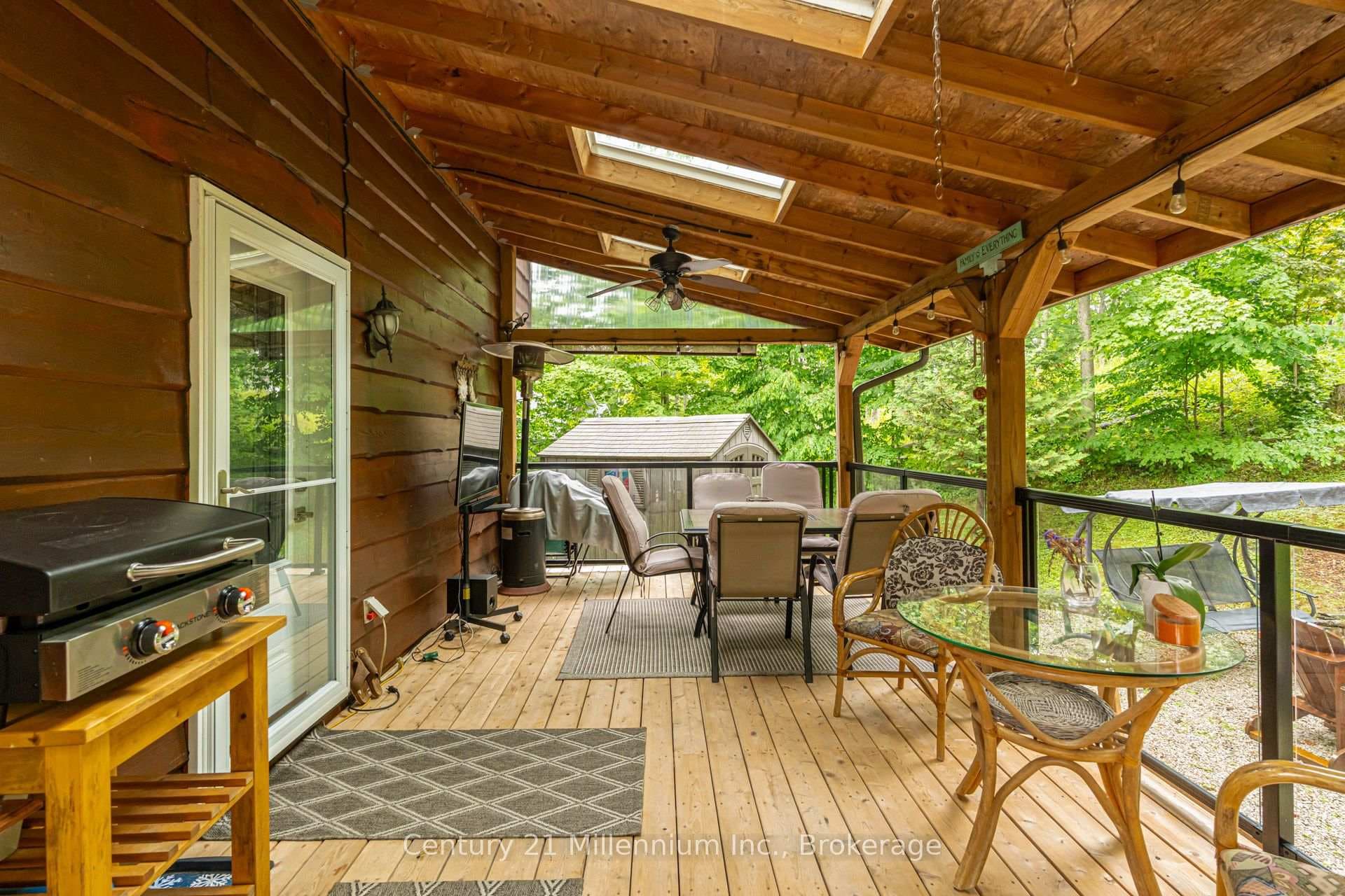 446 Manley Crescent photo 35