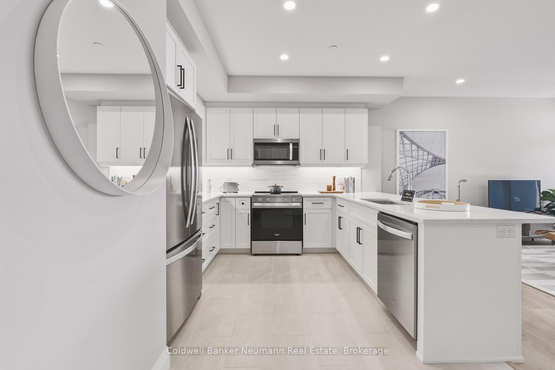 1882 Gordon Street Unit 405 photo 4
