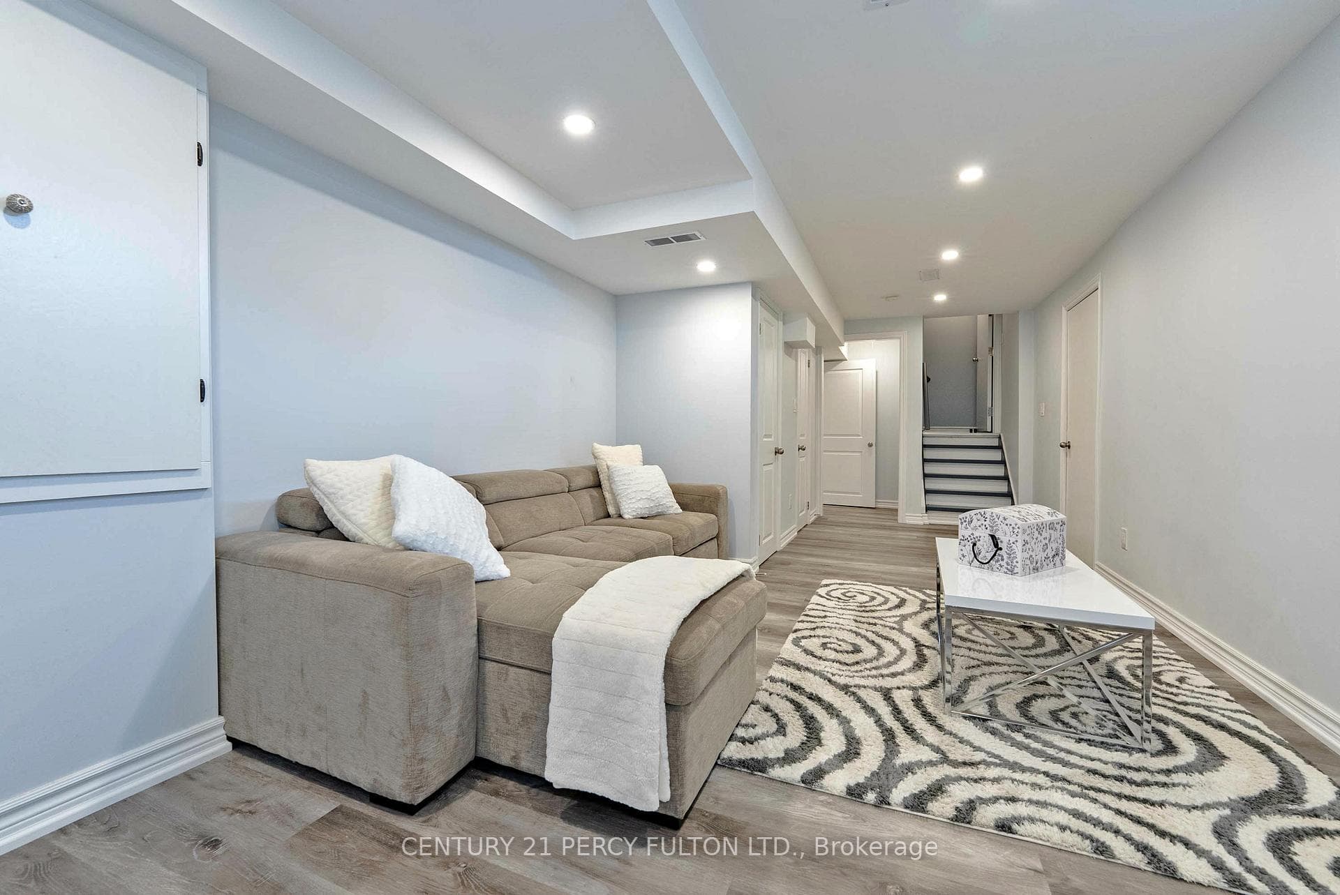 4 Gristone Crescent photo 24