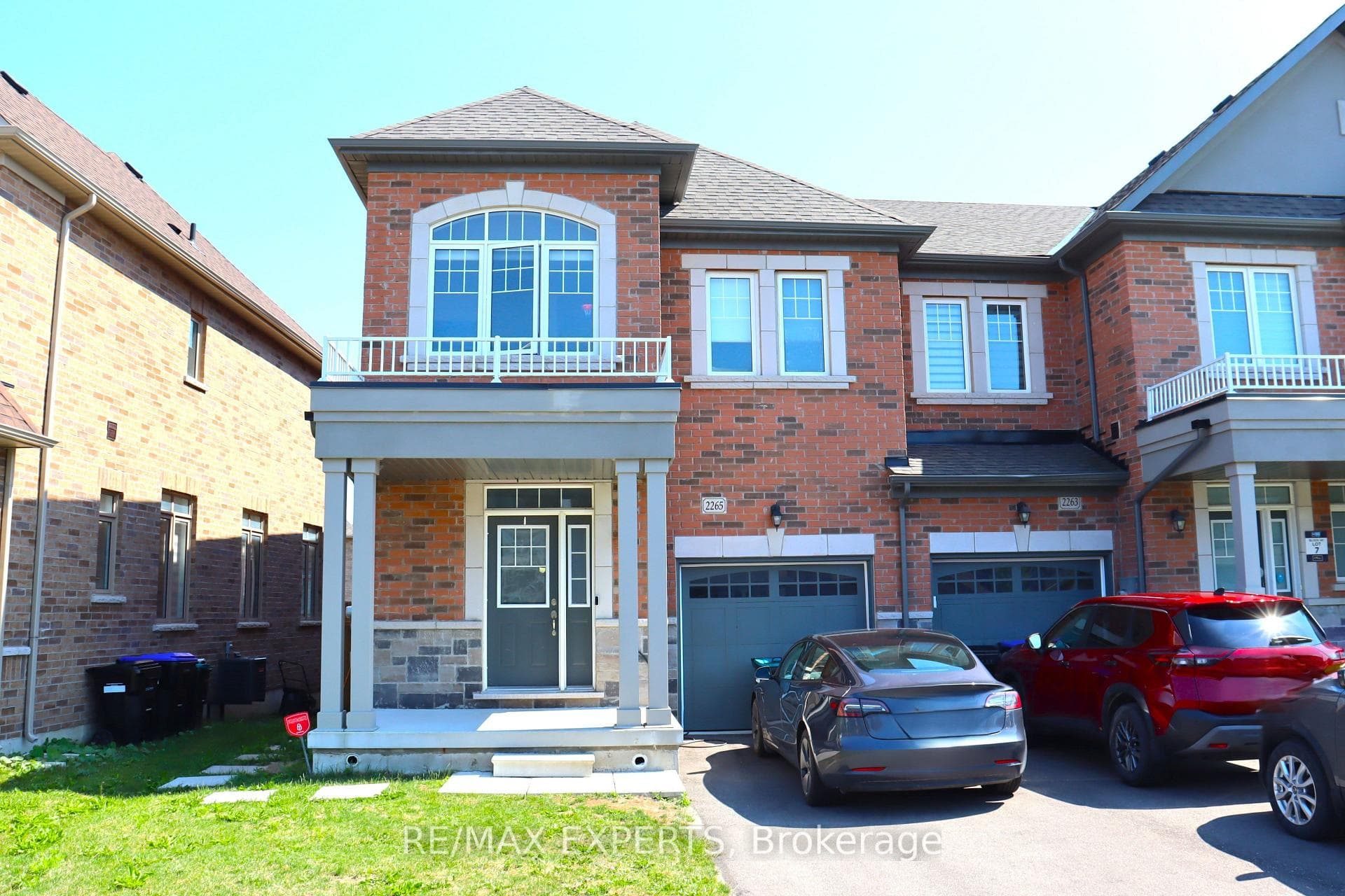 2265 Grainger Loop photo 1