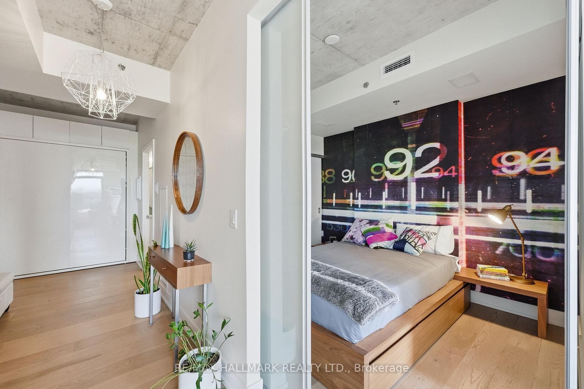 630 Queen Street Unit 602 photo 14