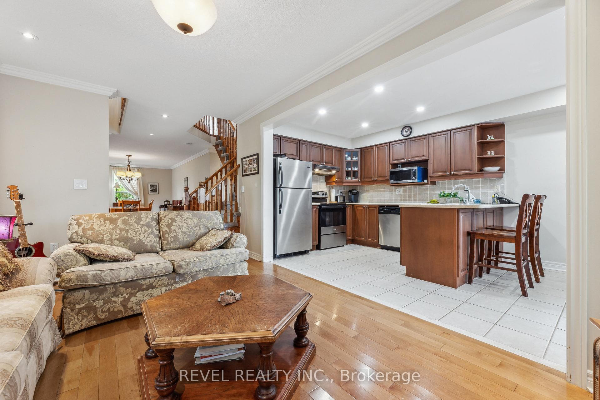 OPEN CONCEPT LIVING