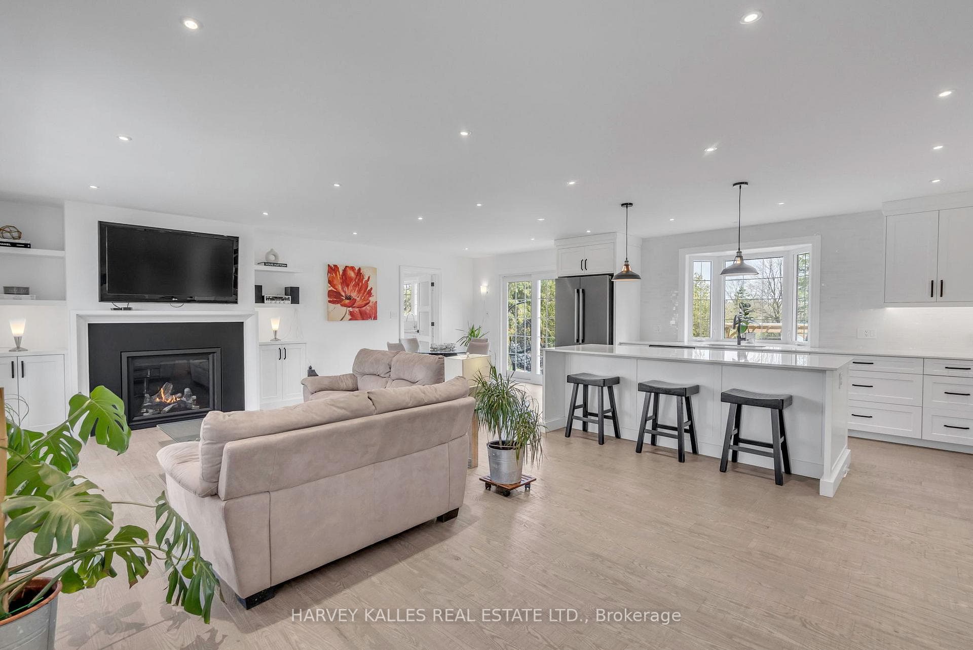 43 Sunnyridge Road photo 3