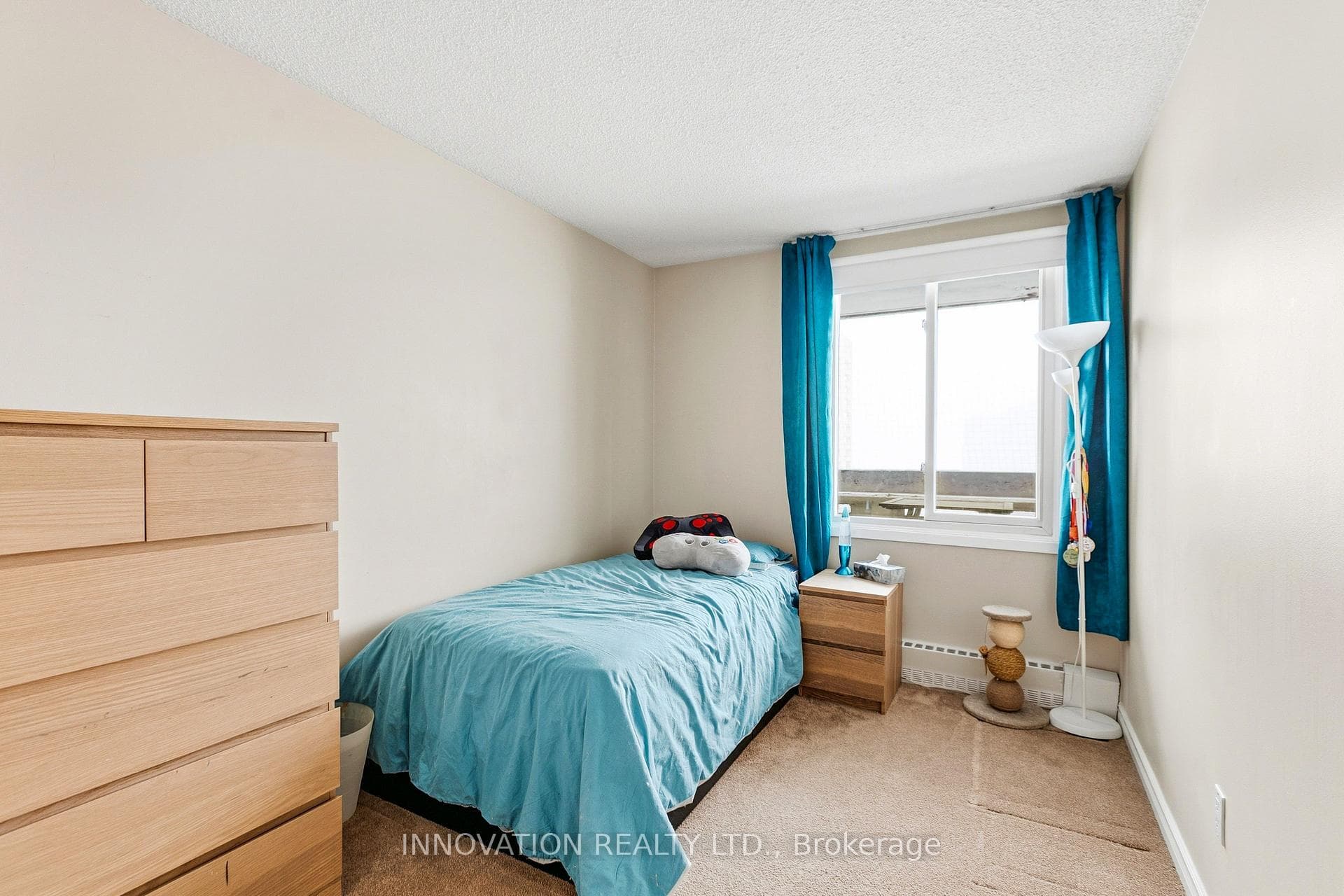1081 AMBLESIDE Drive Unit 1810 photo 32