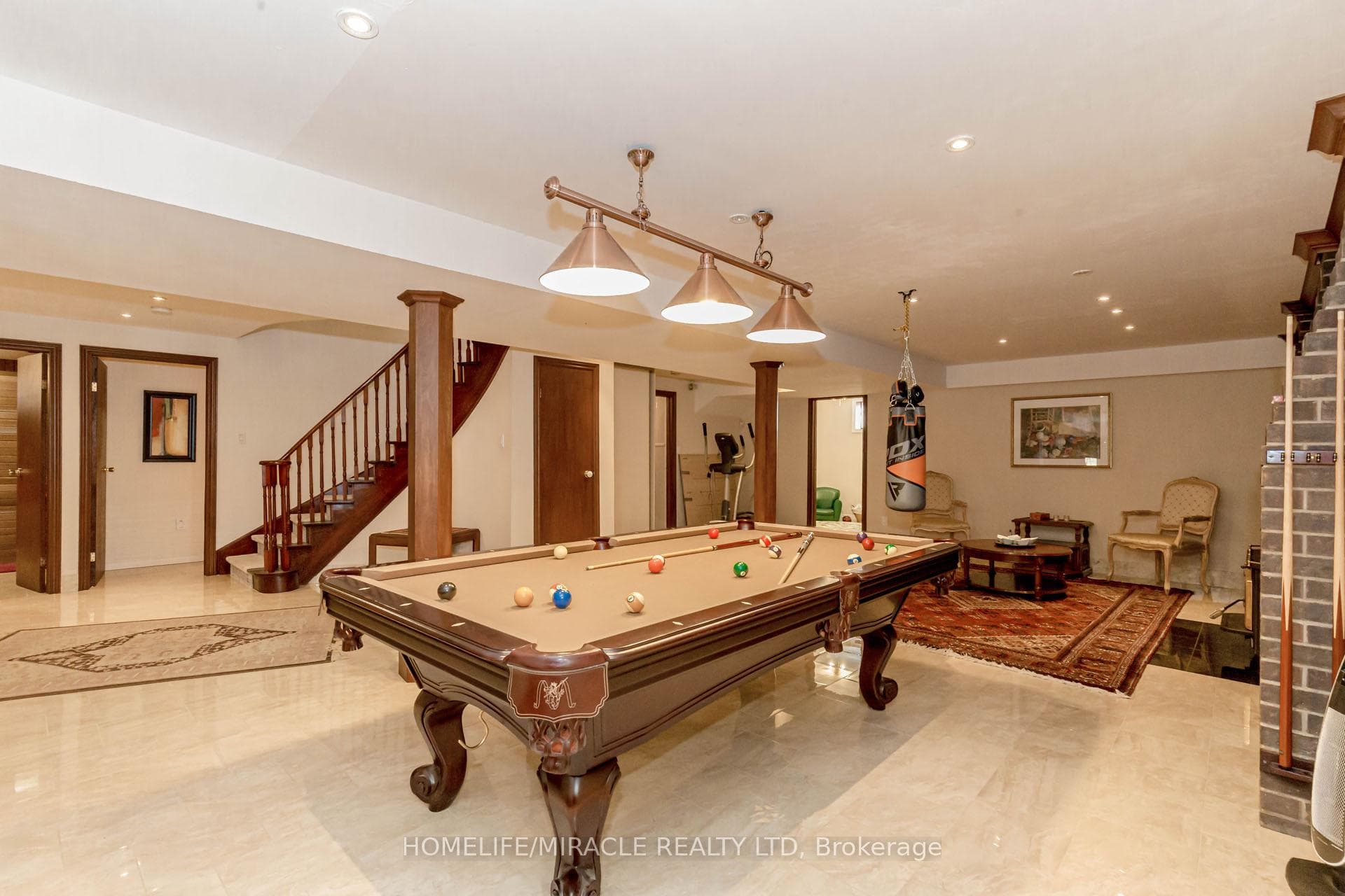 2484 Claymore Crescent photo 37