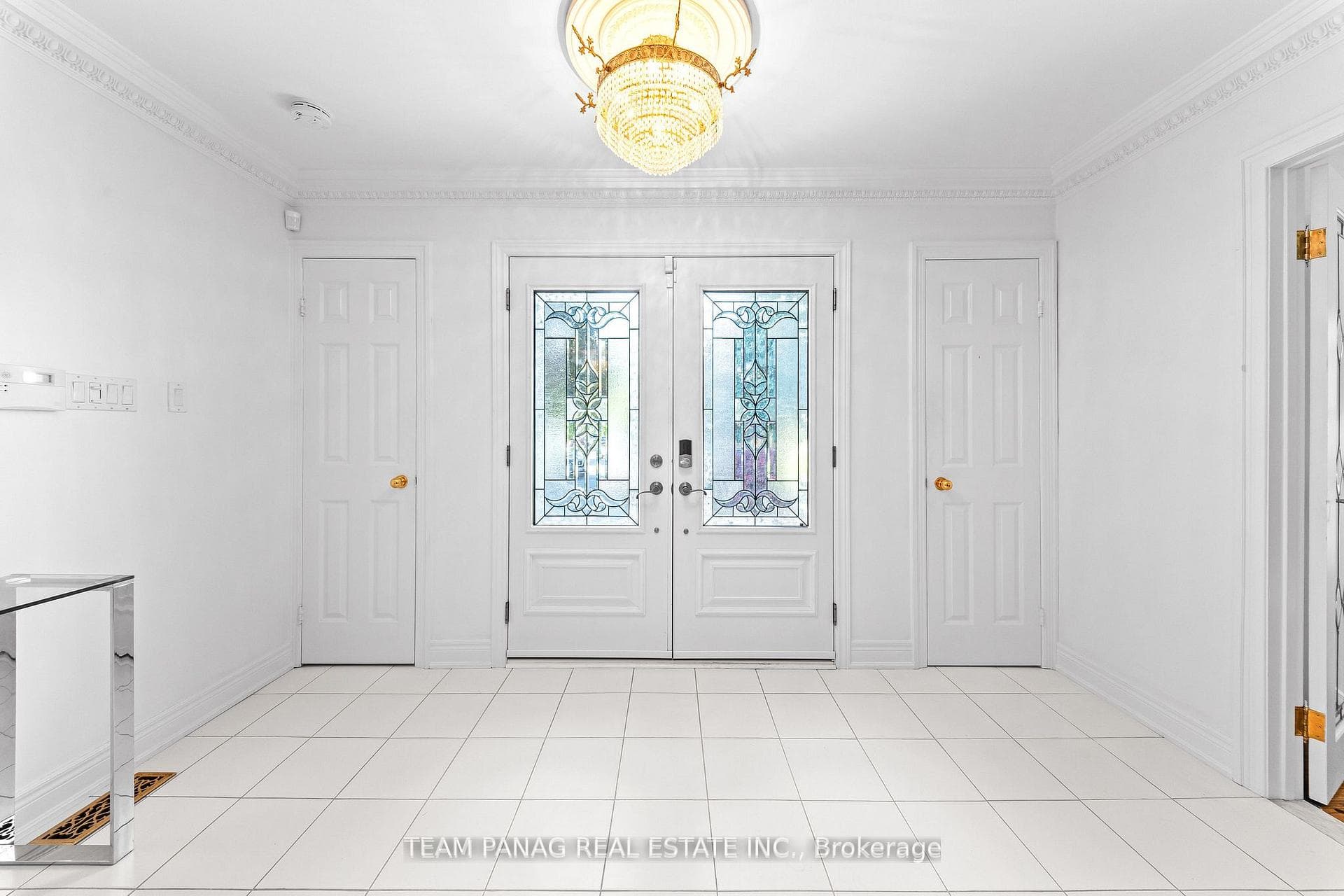 8 Enchanted Court photo 11