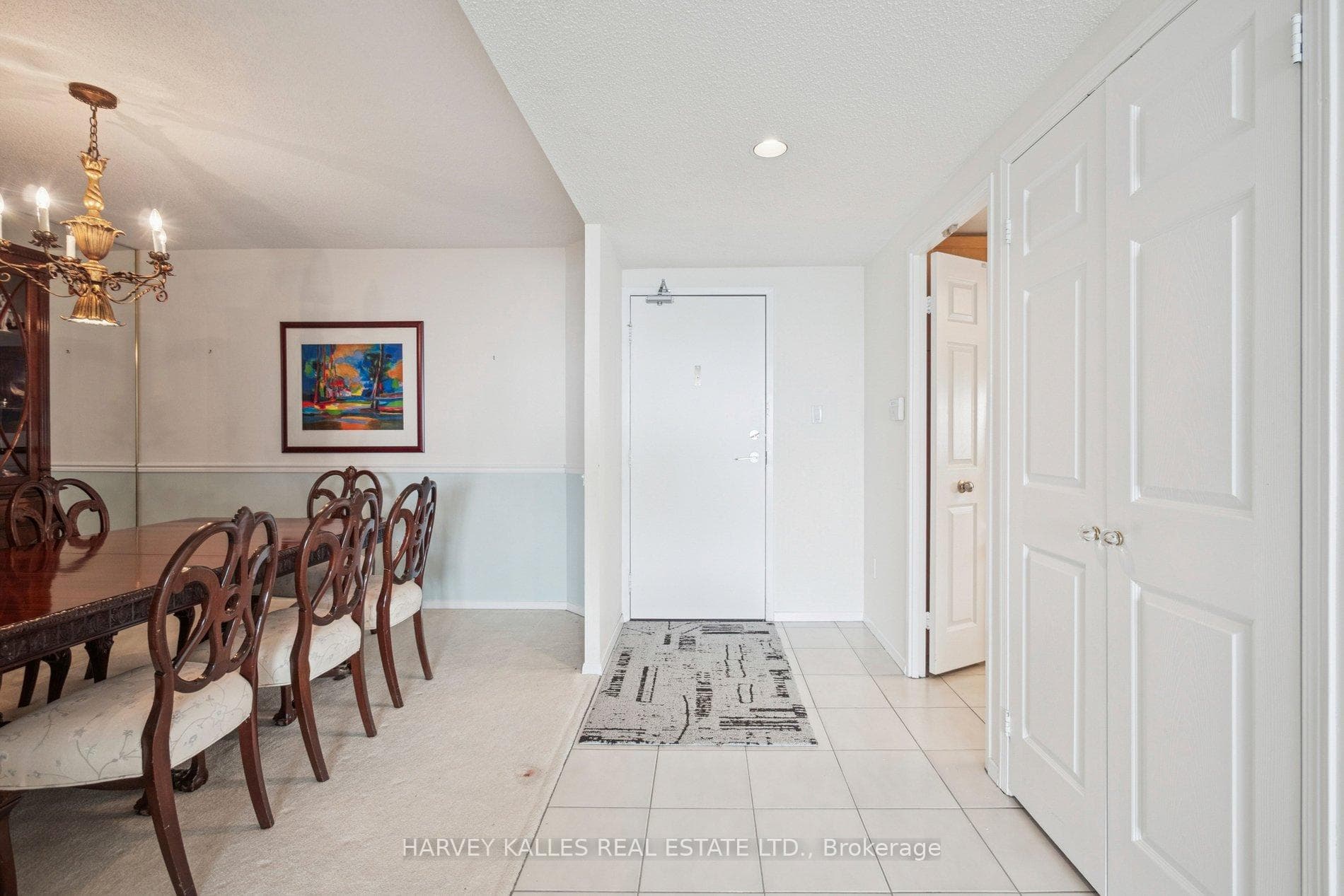 55 Skymark Drive Unit 2403 photo 5