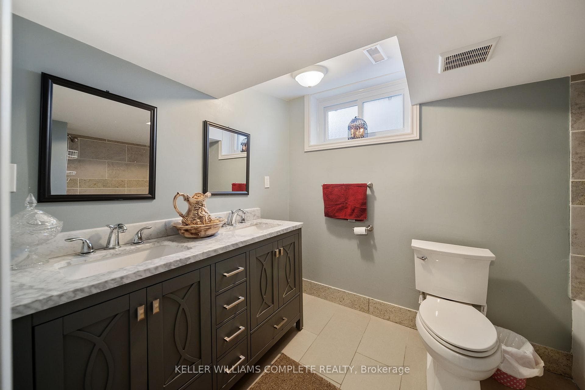98 EAST 35TH Street photo 37