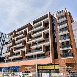 38 Simcoe Promenade Unit 301 photo 1