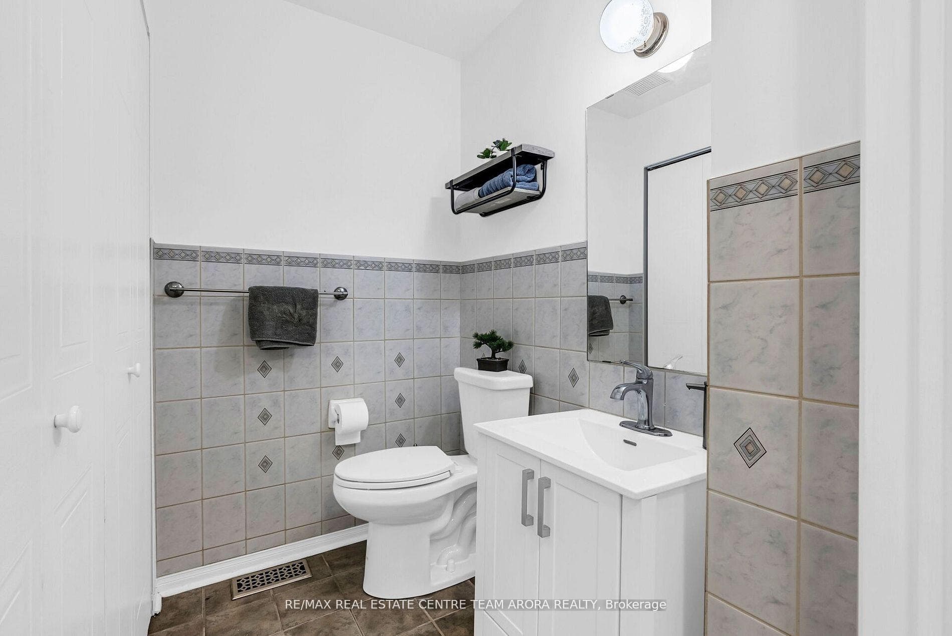 5958 Mersey Street photo 21