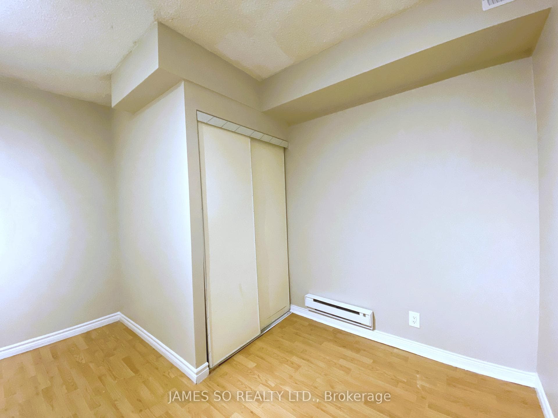 341 Broadview Avenue Unit 2nd Fl photo 18
