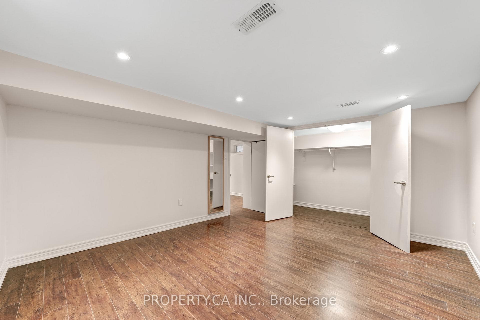 493 Winnette Avenue Unit Lower photo 18