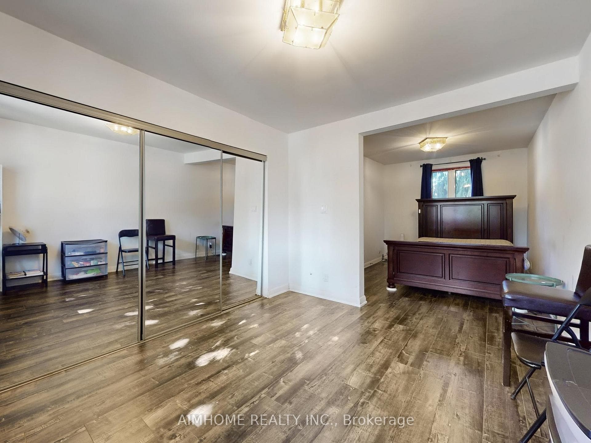 61 Talbot Road photo 13