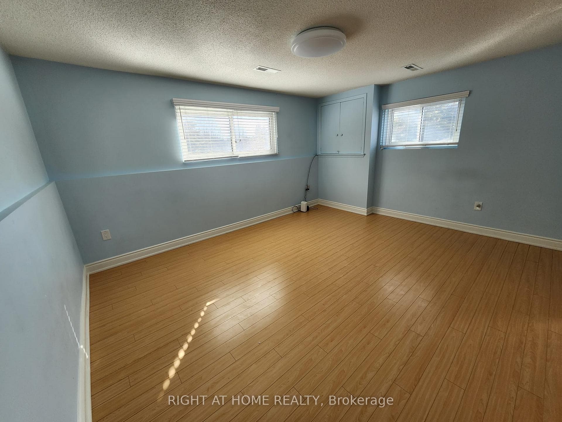 13290 Keele Street photo 15