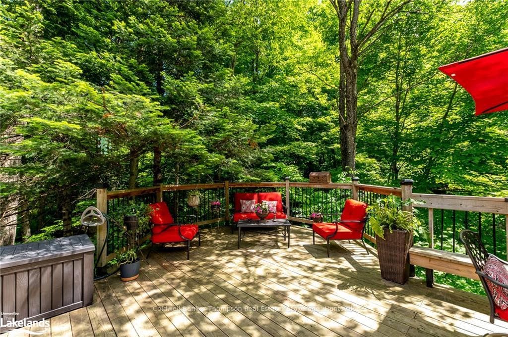 38 SALLYS Lane photo 40