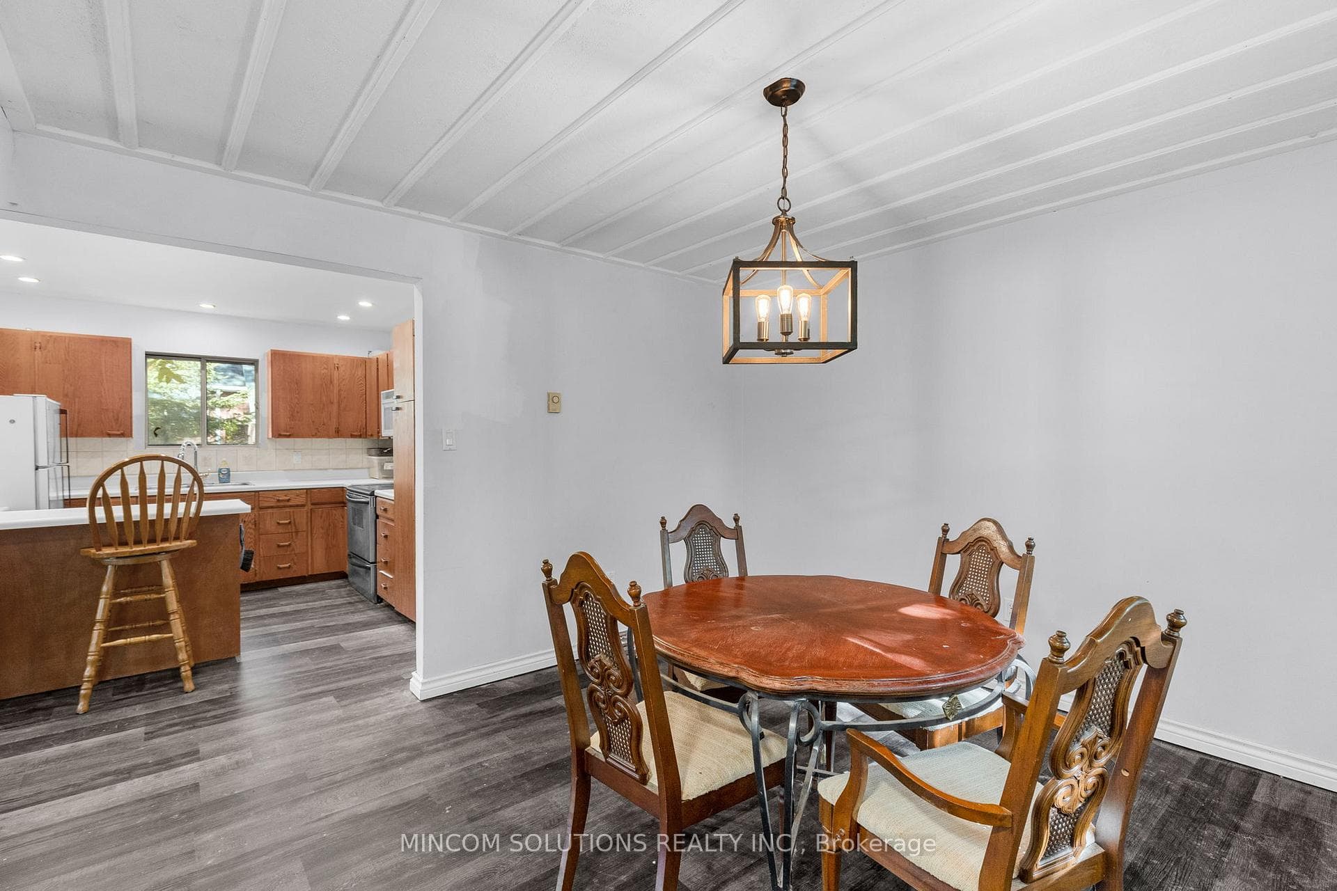 61 Ronald Avenue photo 10