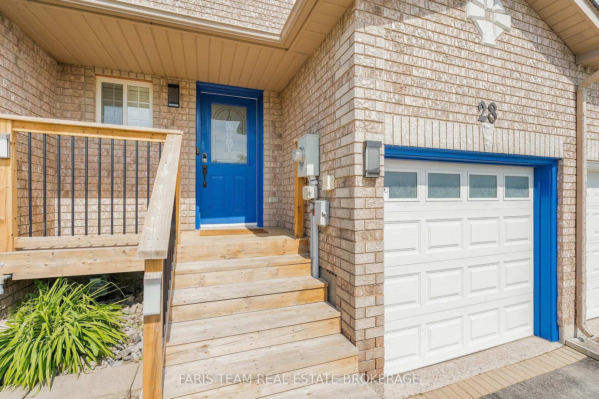 28 Raymond Crescent photo 3