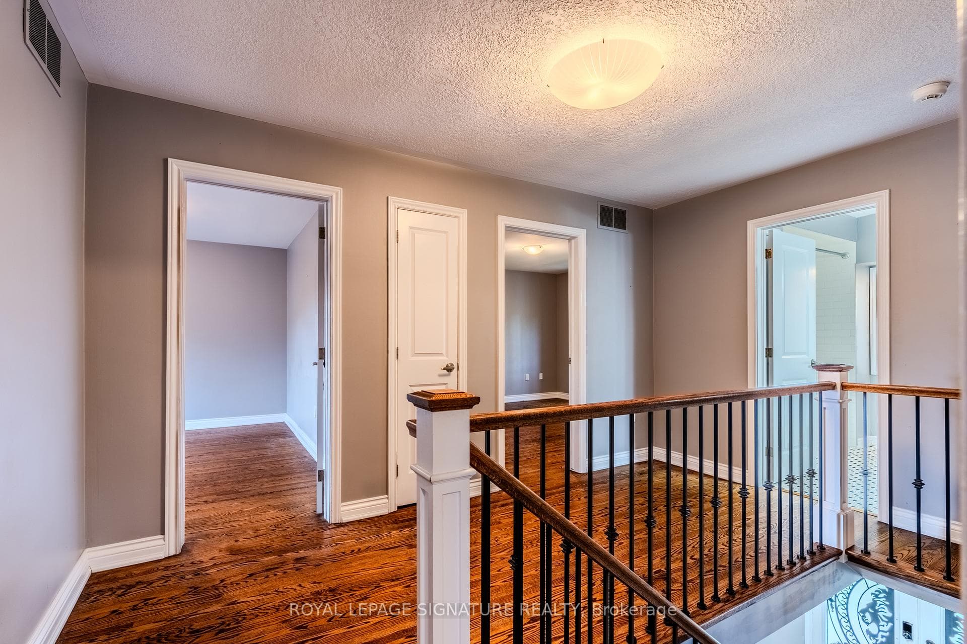 158 Chester Avenue photo 19