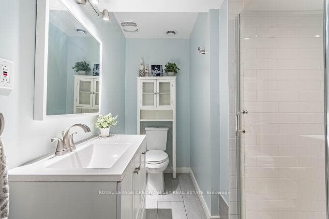 554 Dansbury Drive photo 32