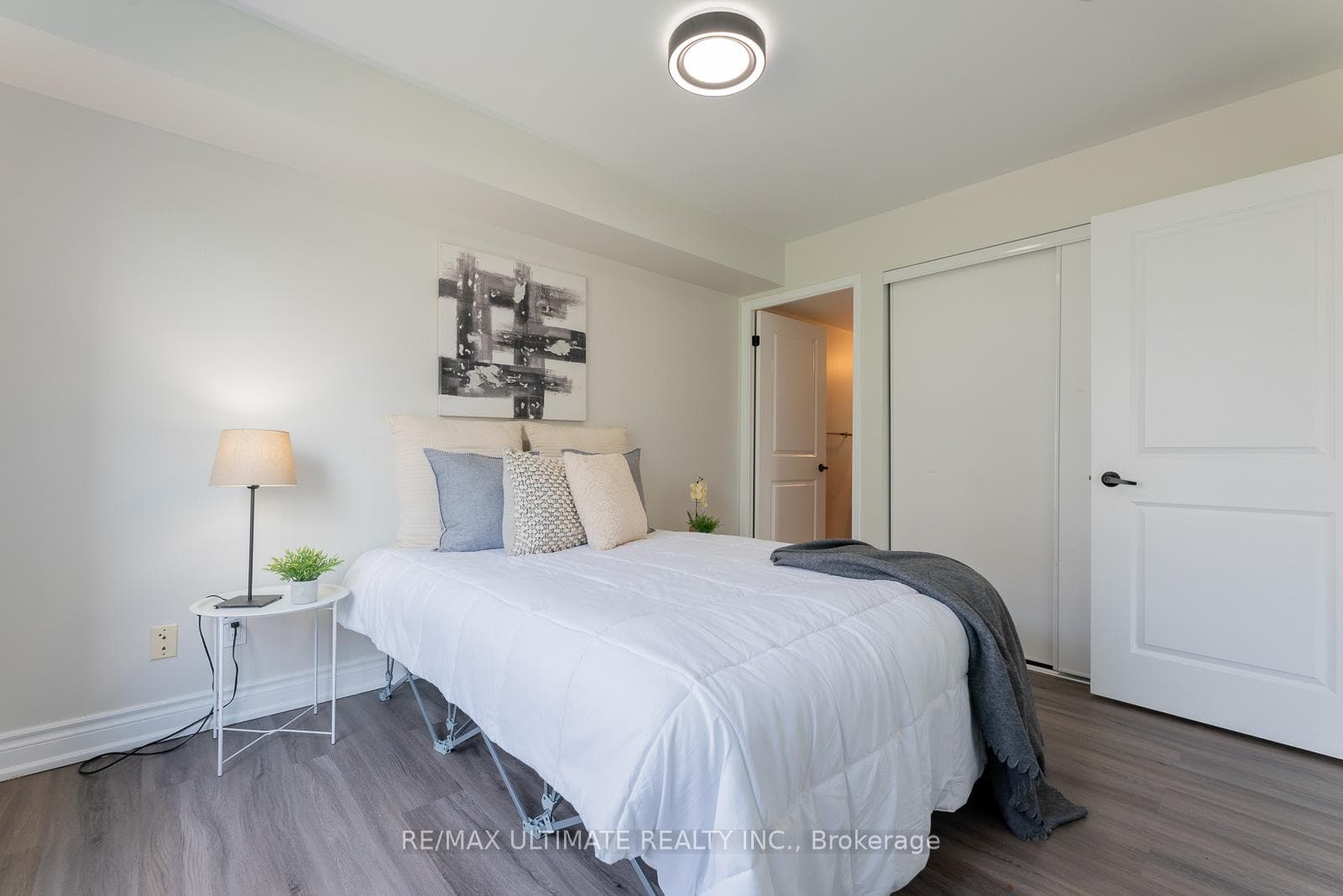 6 Rosebank Drive Unit 2L photo 22