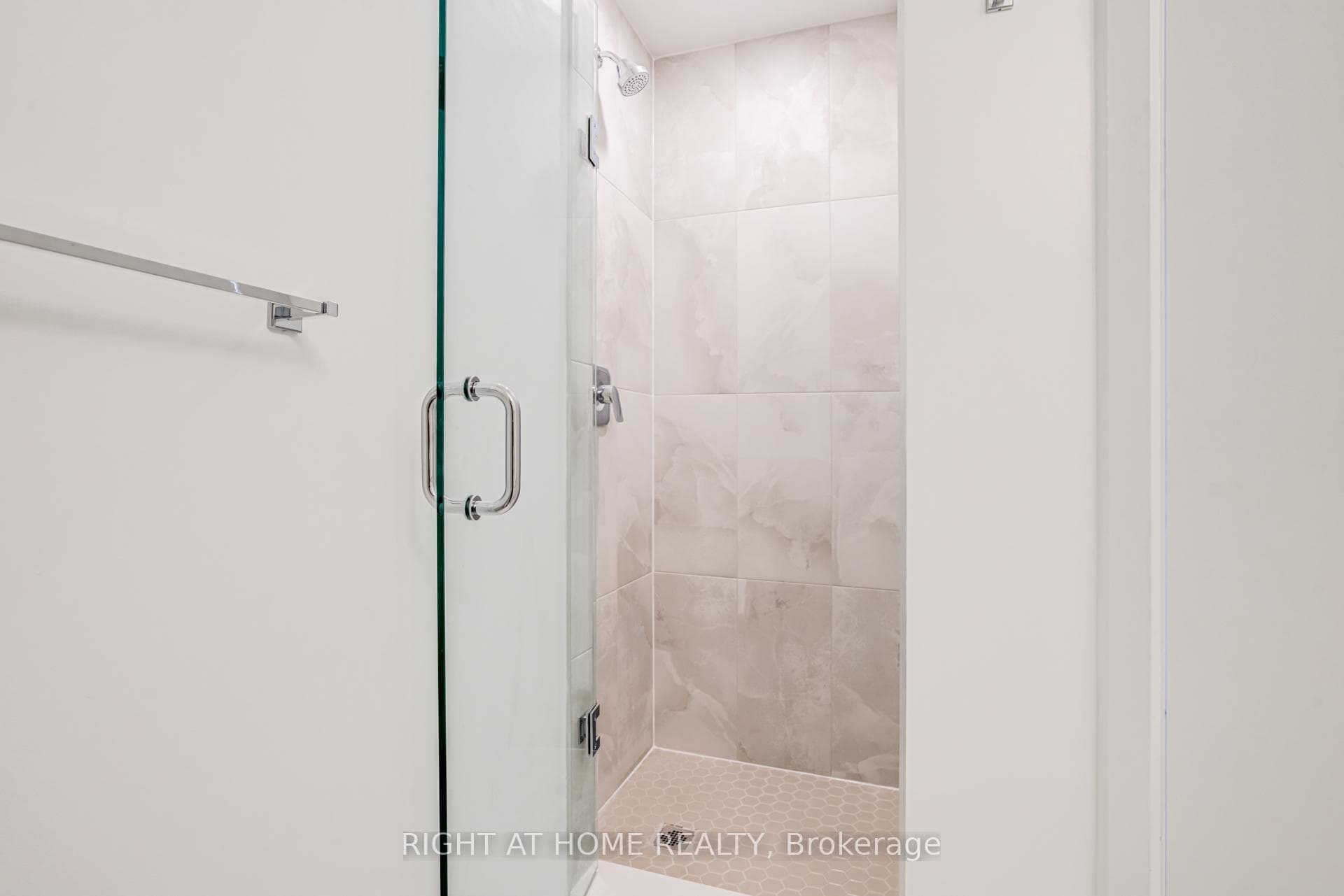 2088 James Street Unit 510 photo 23