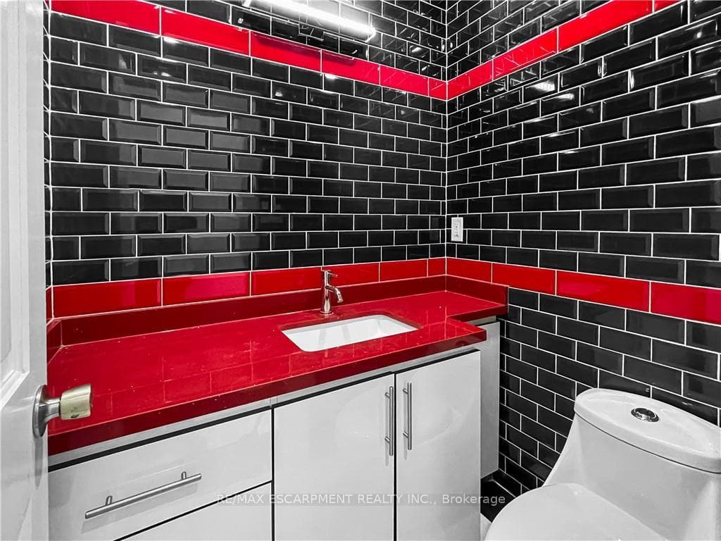 116 EAST 21st Street photo 10