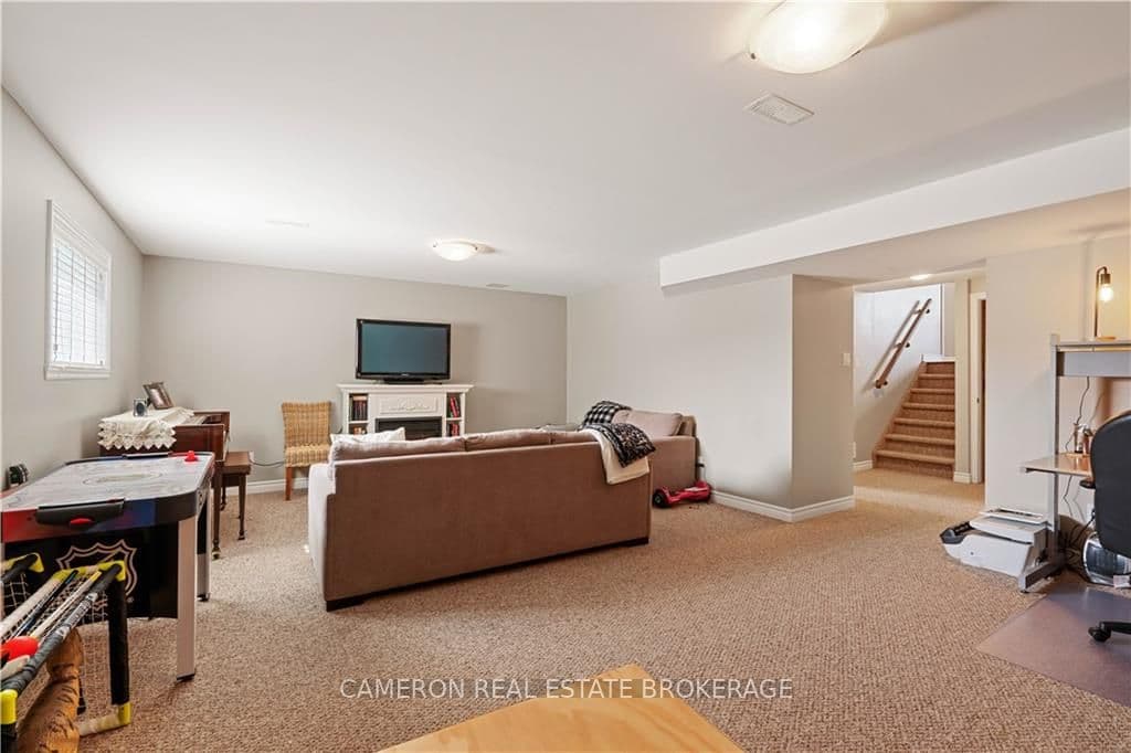 357 GLEN NORA Drive photo 16