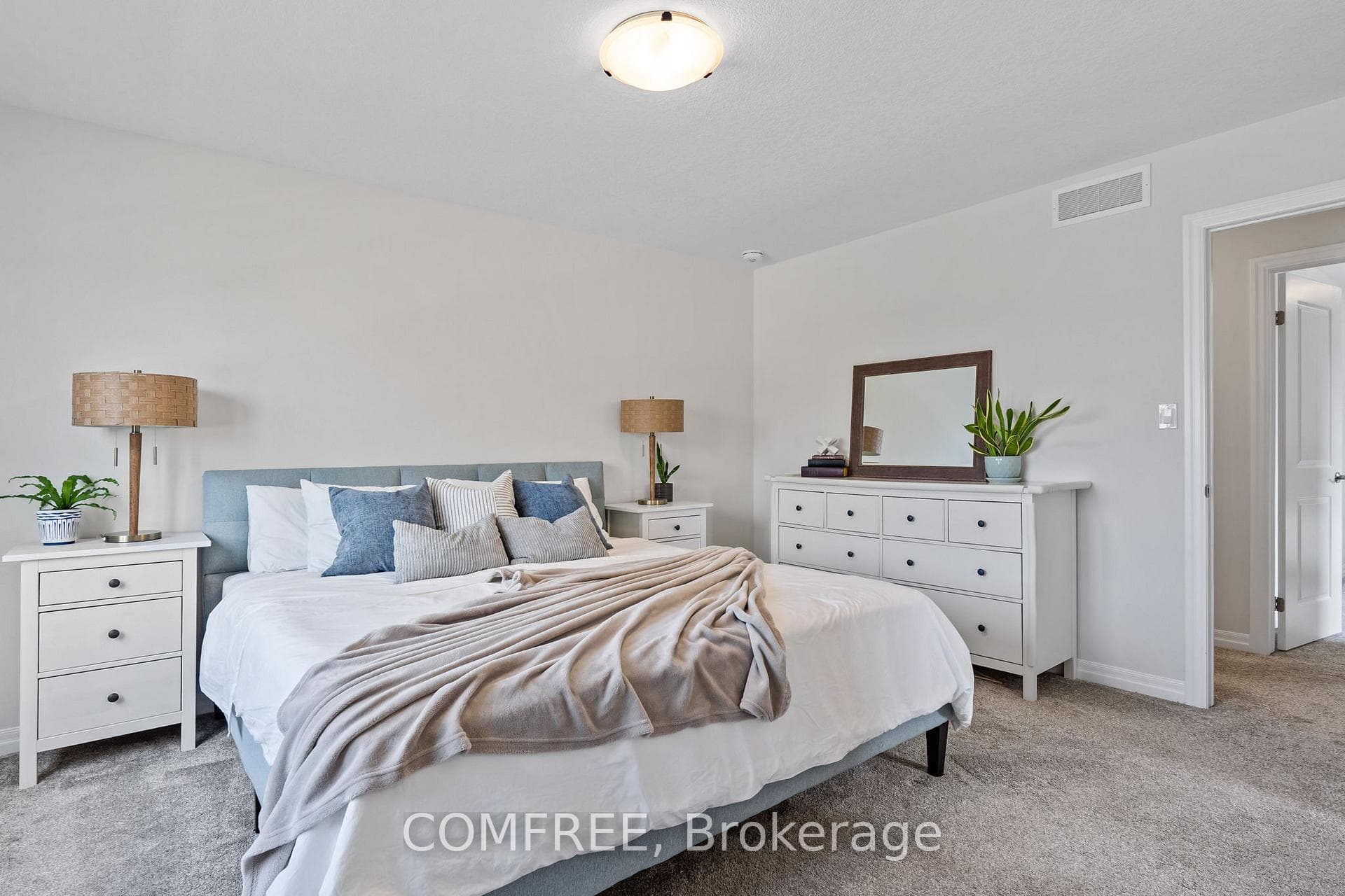 118 Livingston Drive photo 22