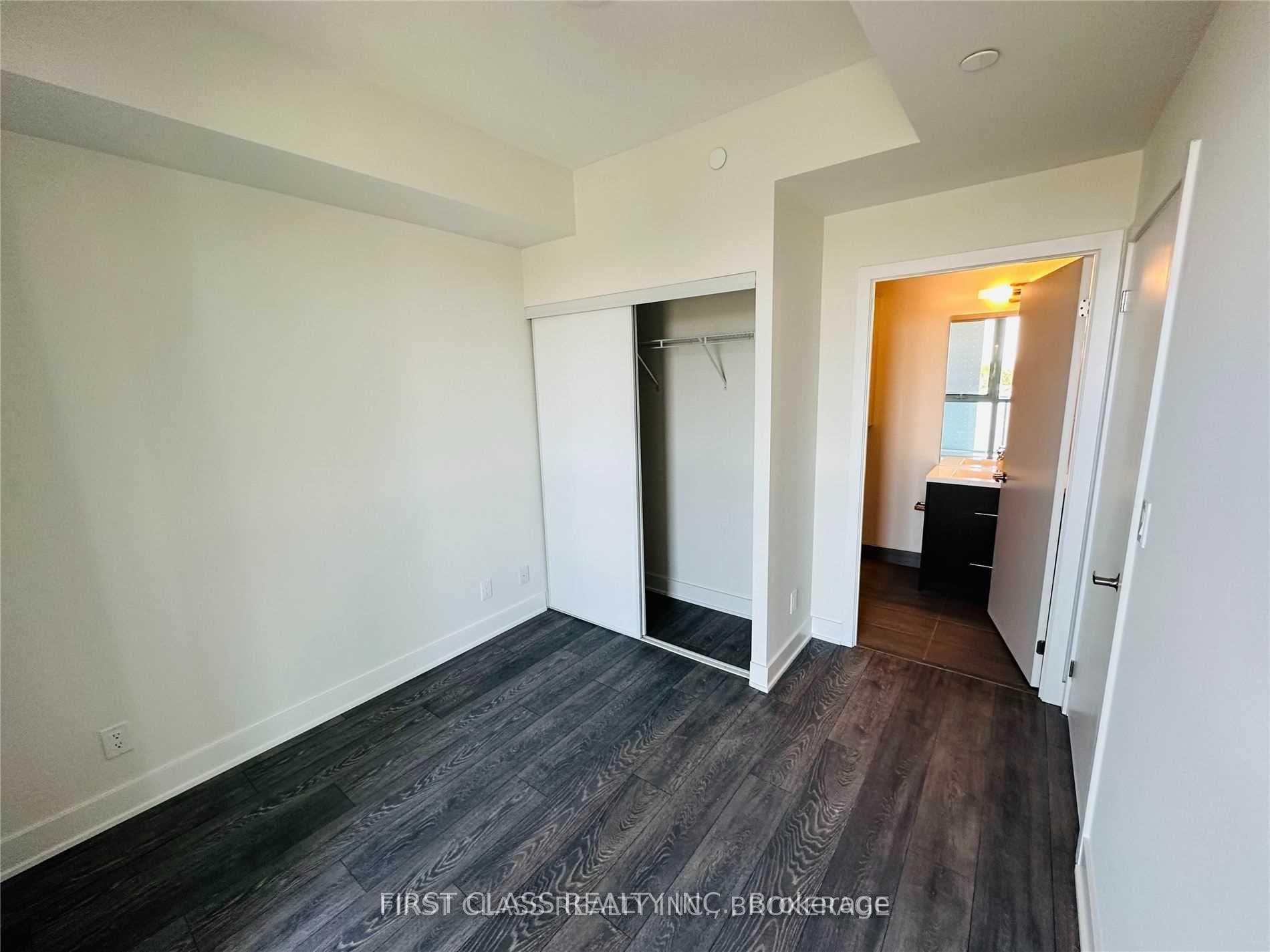 188 Fairview Mall Drive Unit 519 photo 5
