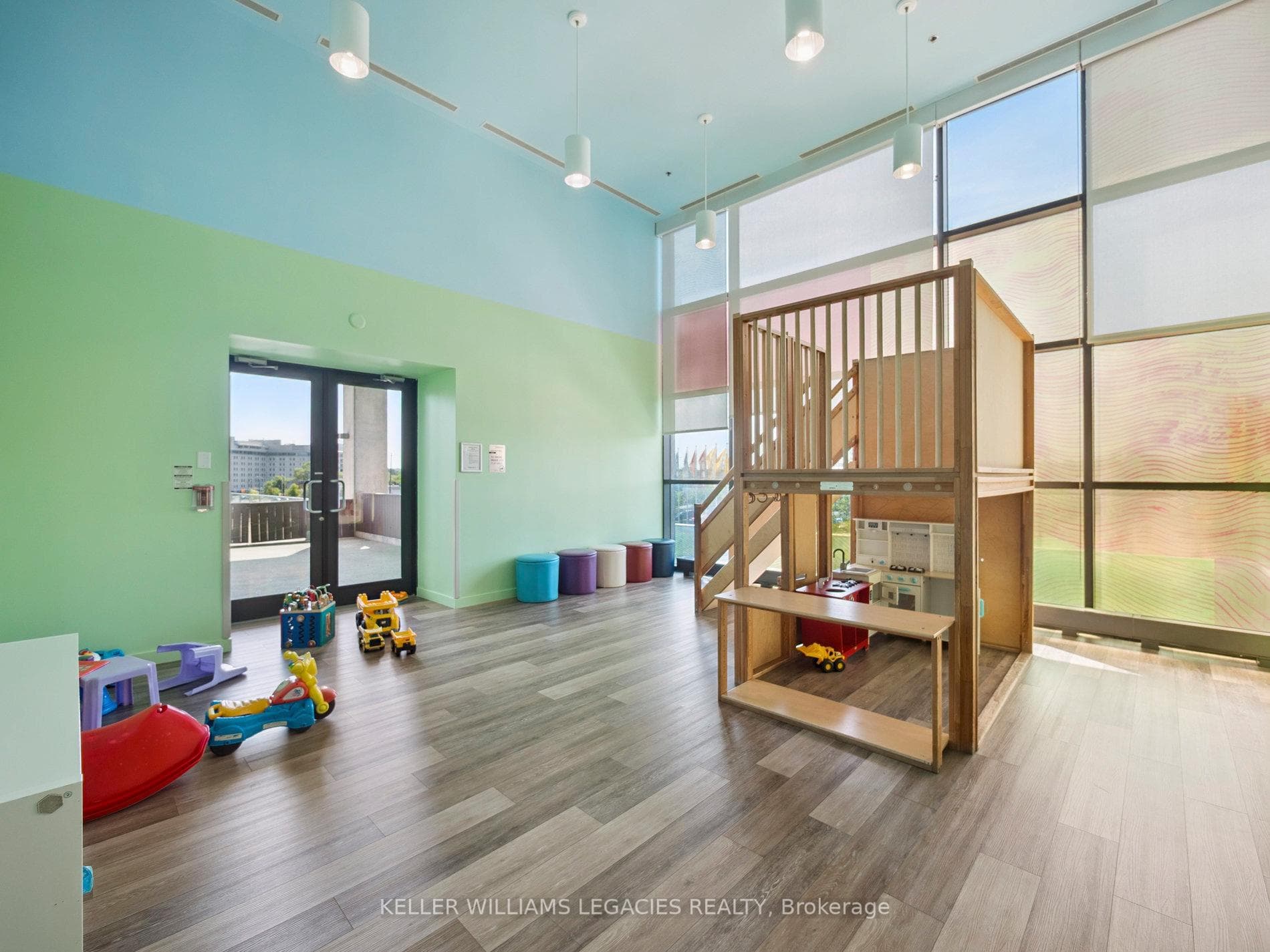 29 Singer Court Unit 2703 photo 18