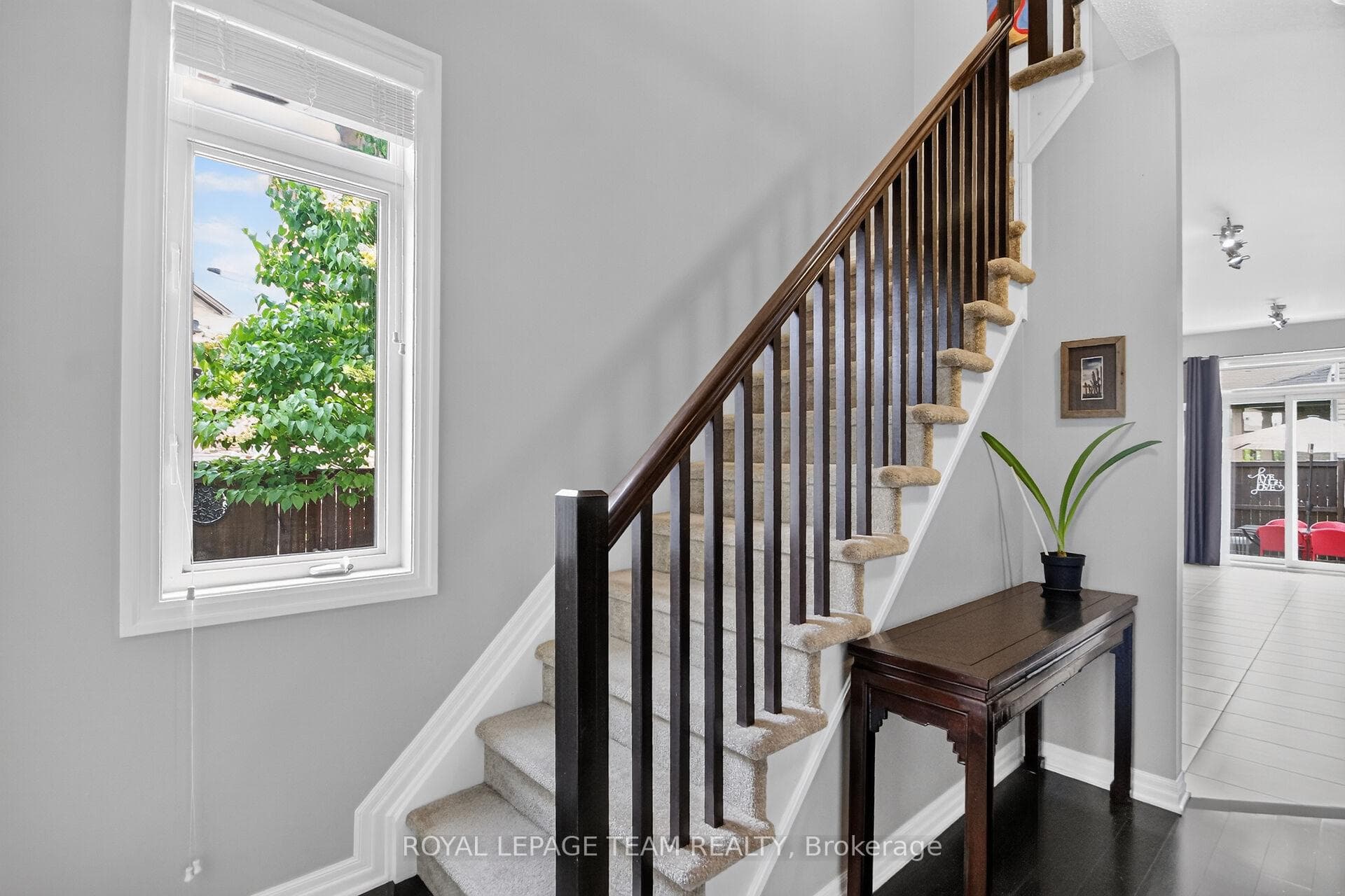 111 Hawkeswood Drive photo 17