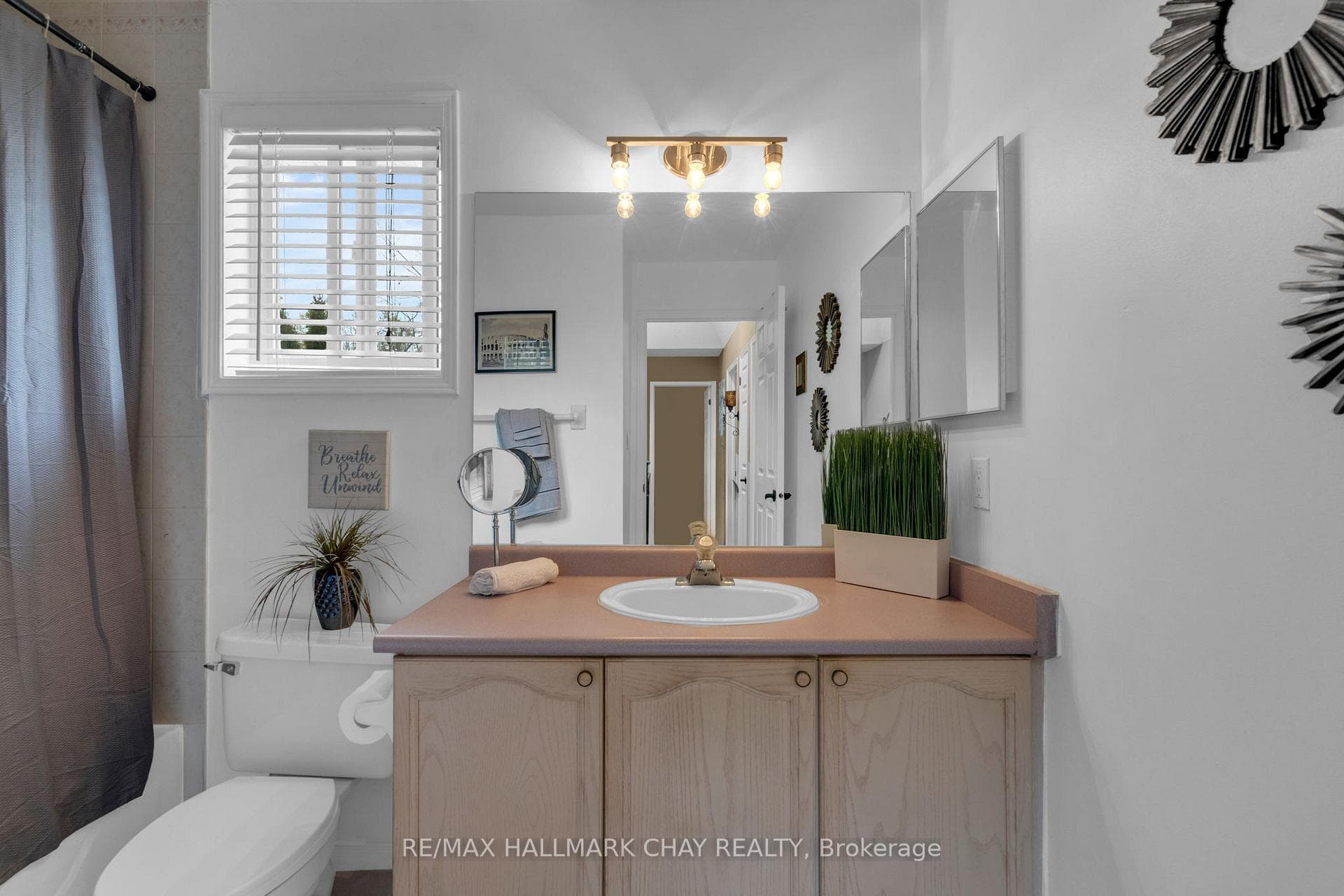 34 Crompton Drive photo 22
