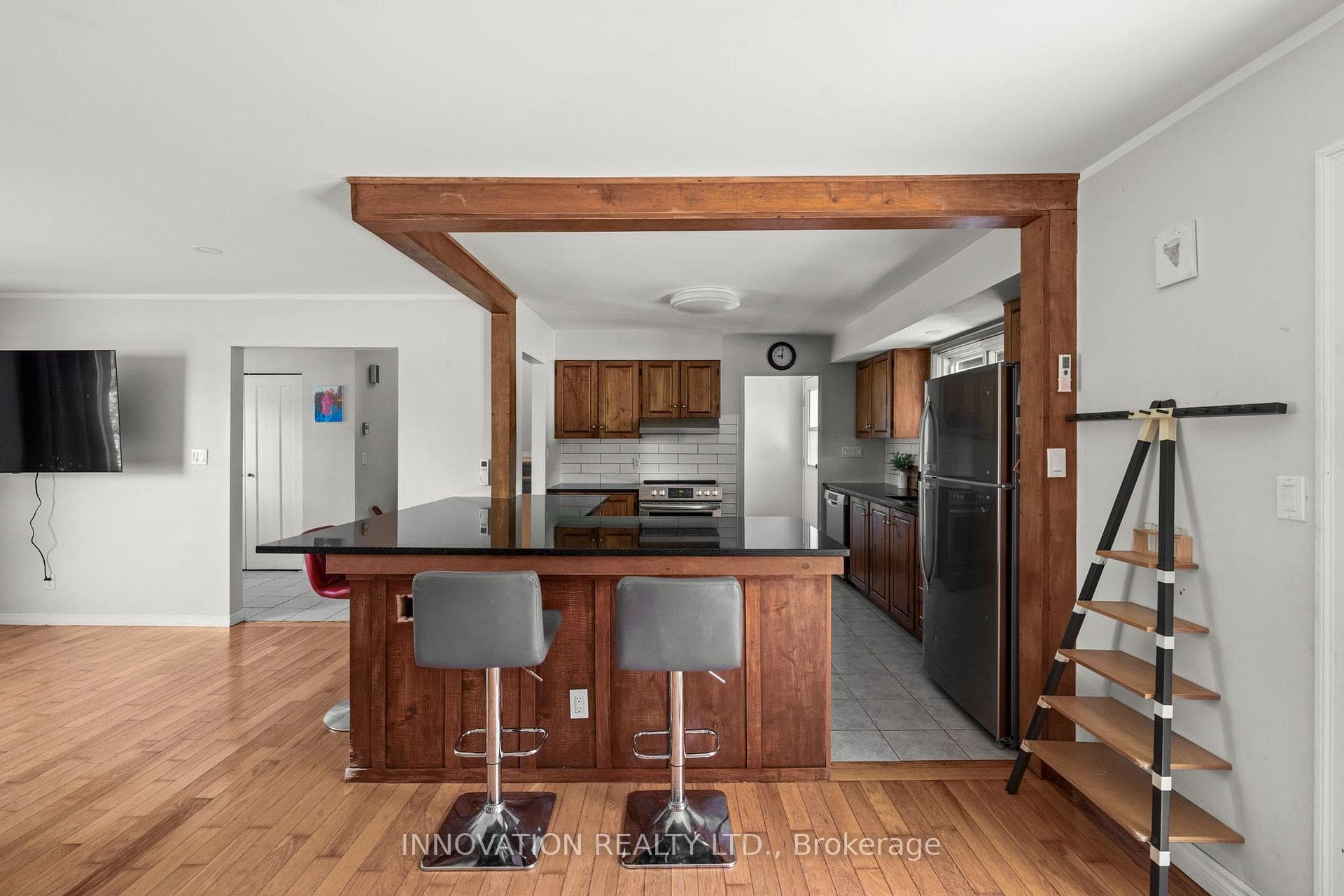 658 Kitley 3 Line photo 12