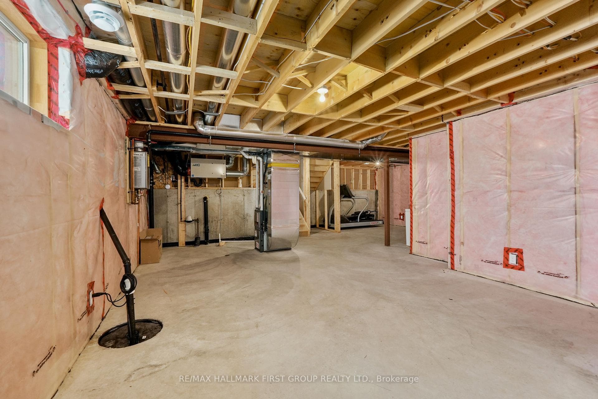 10 Walnut Crescent photo 37