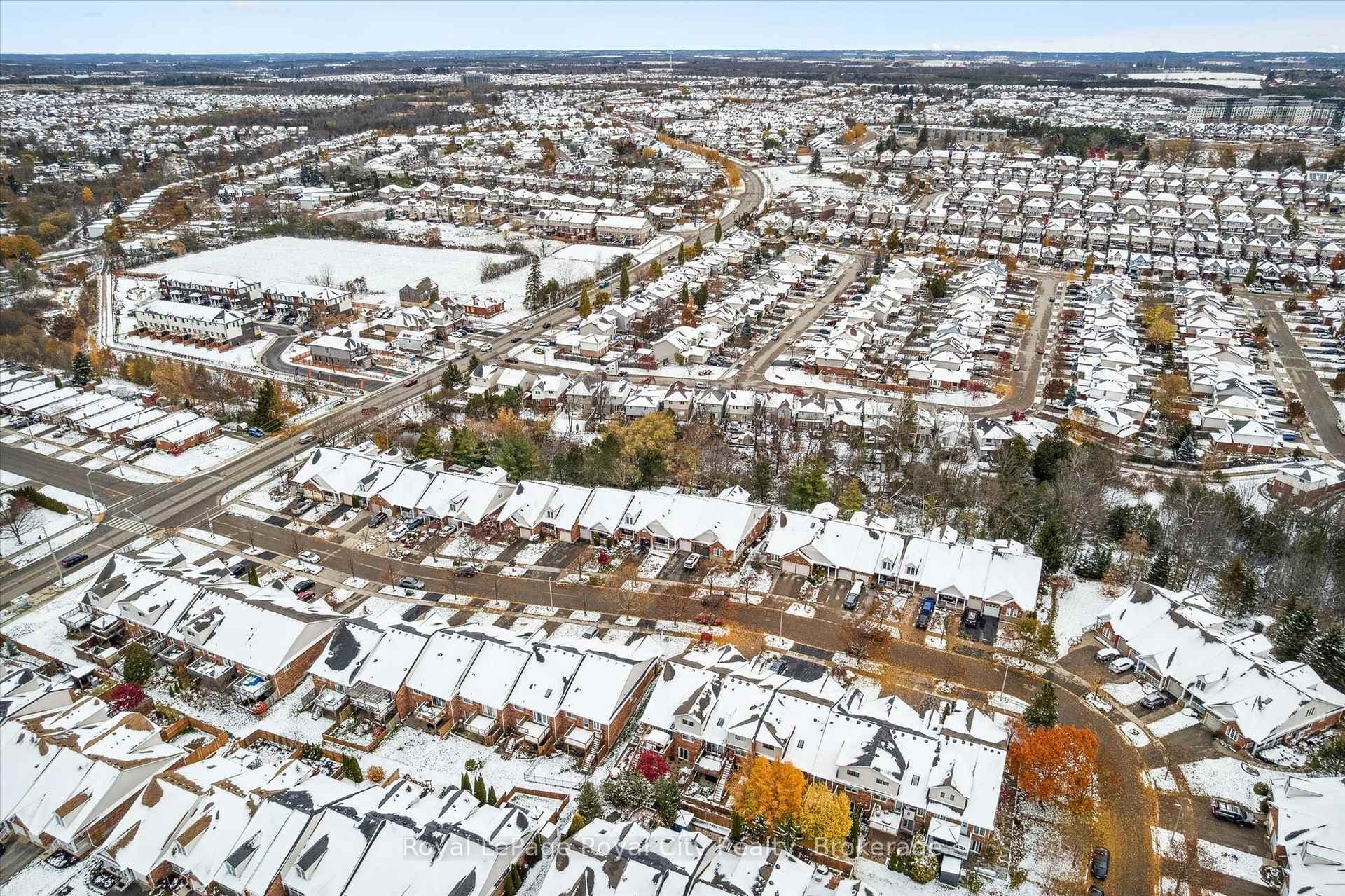 92 Schroder Crescent photo 45