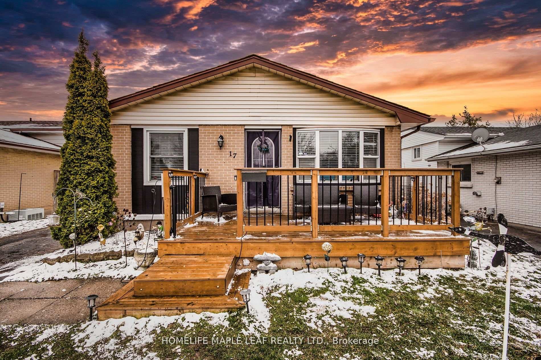 17 Villeneuve Crescent photo 1