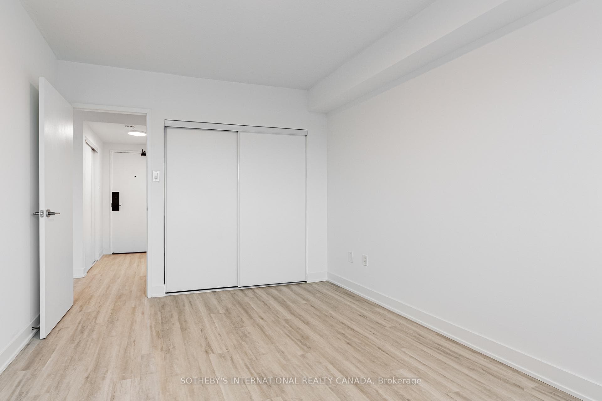 191 Sherbourne Street Unit 1004 photo 7