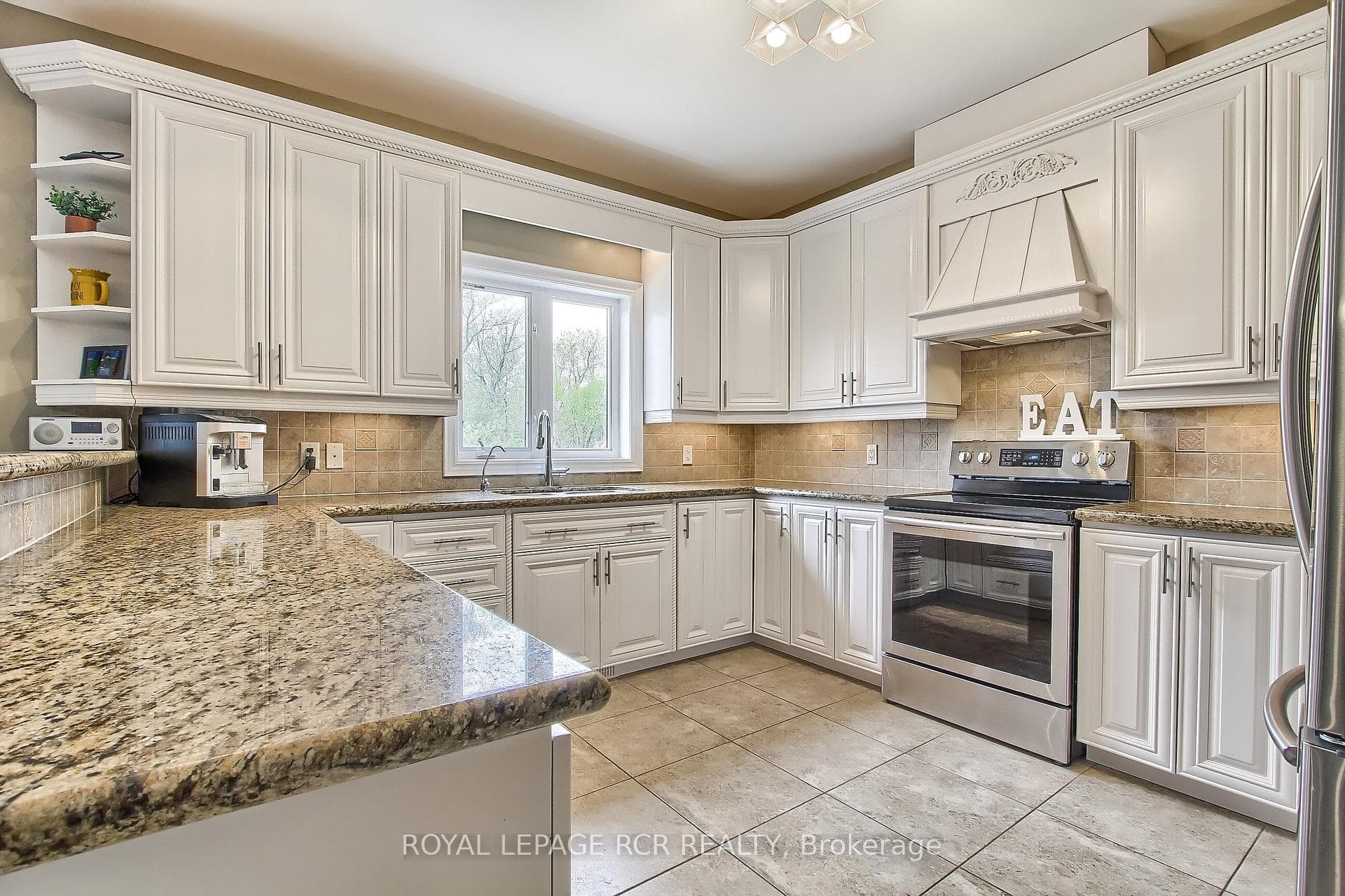 19 Fairbairn Gate photo 12