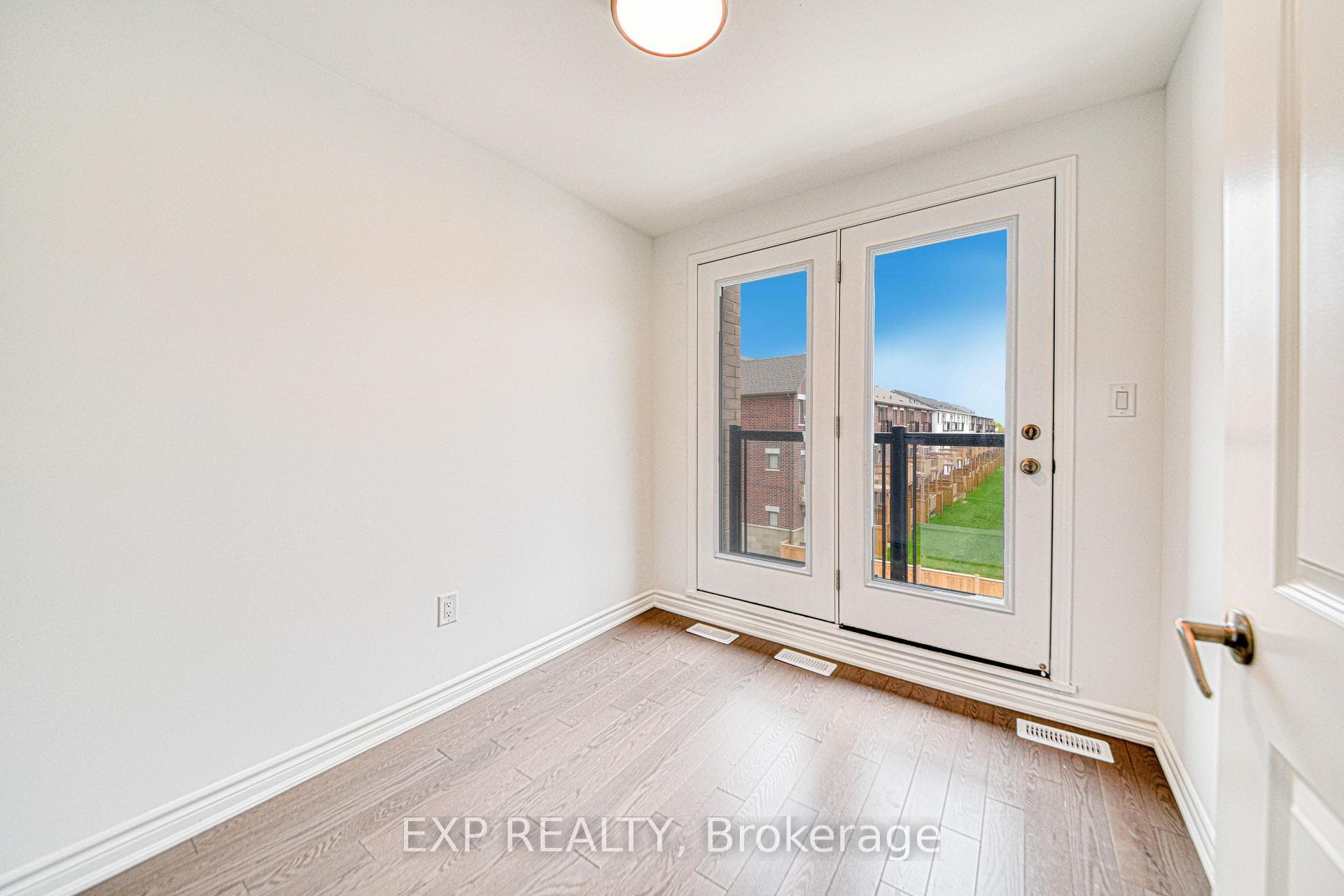 5138 Vetere Street photo 20