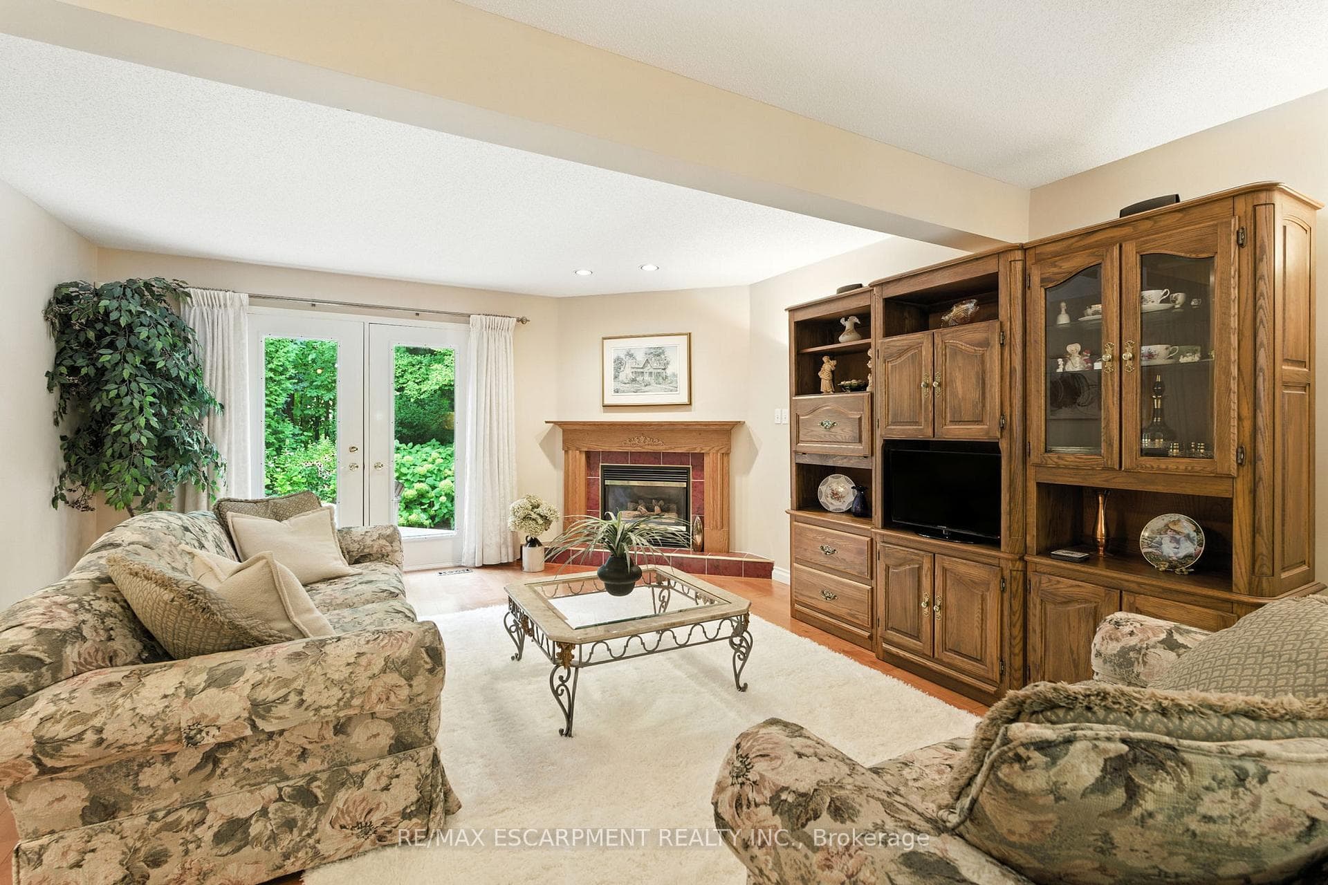 18 Naples Boulevard photo 12