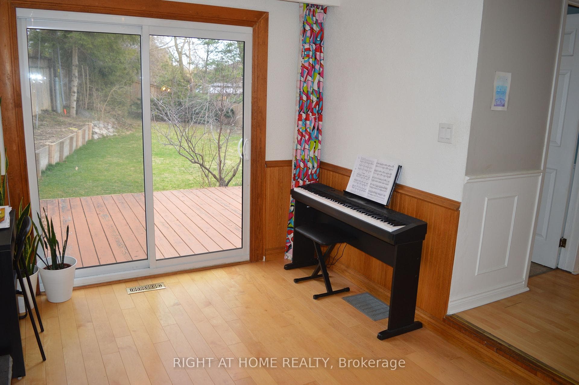453 East Avenue photo 11