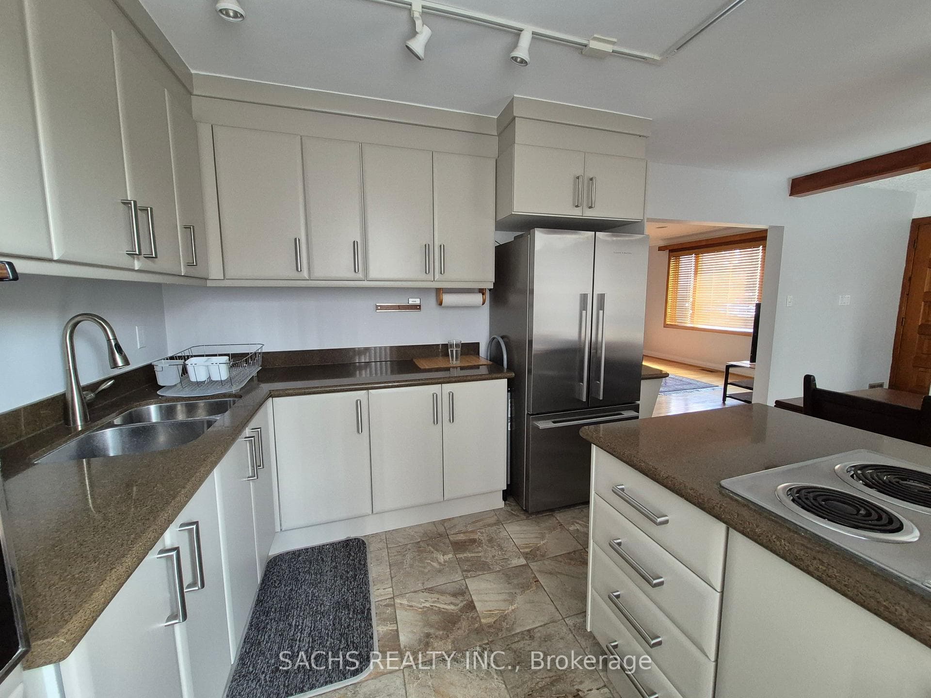 18 Mcallister Road photo 8