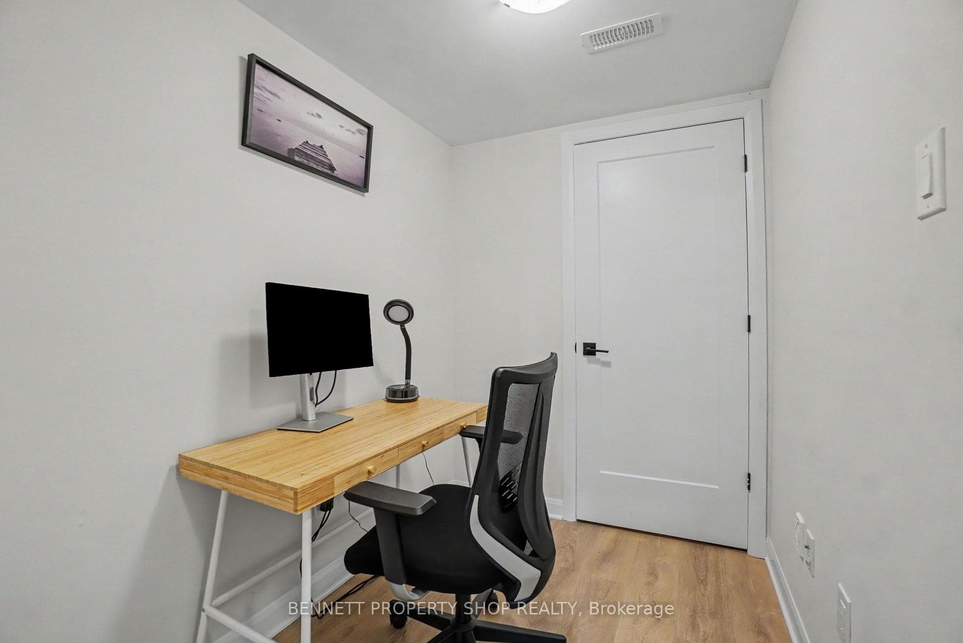 127 Attwell Private photo 15