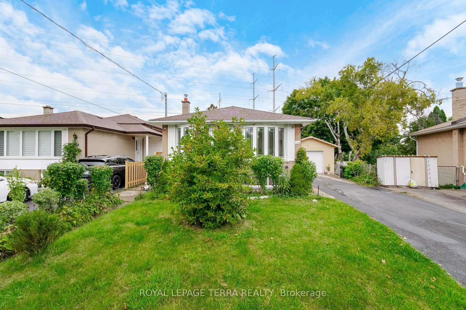 114 Milford Haven Drive photo 2