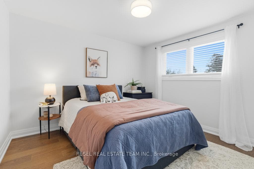244 Waverly Street photo 27