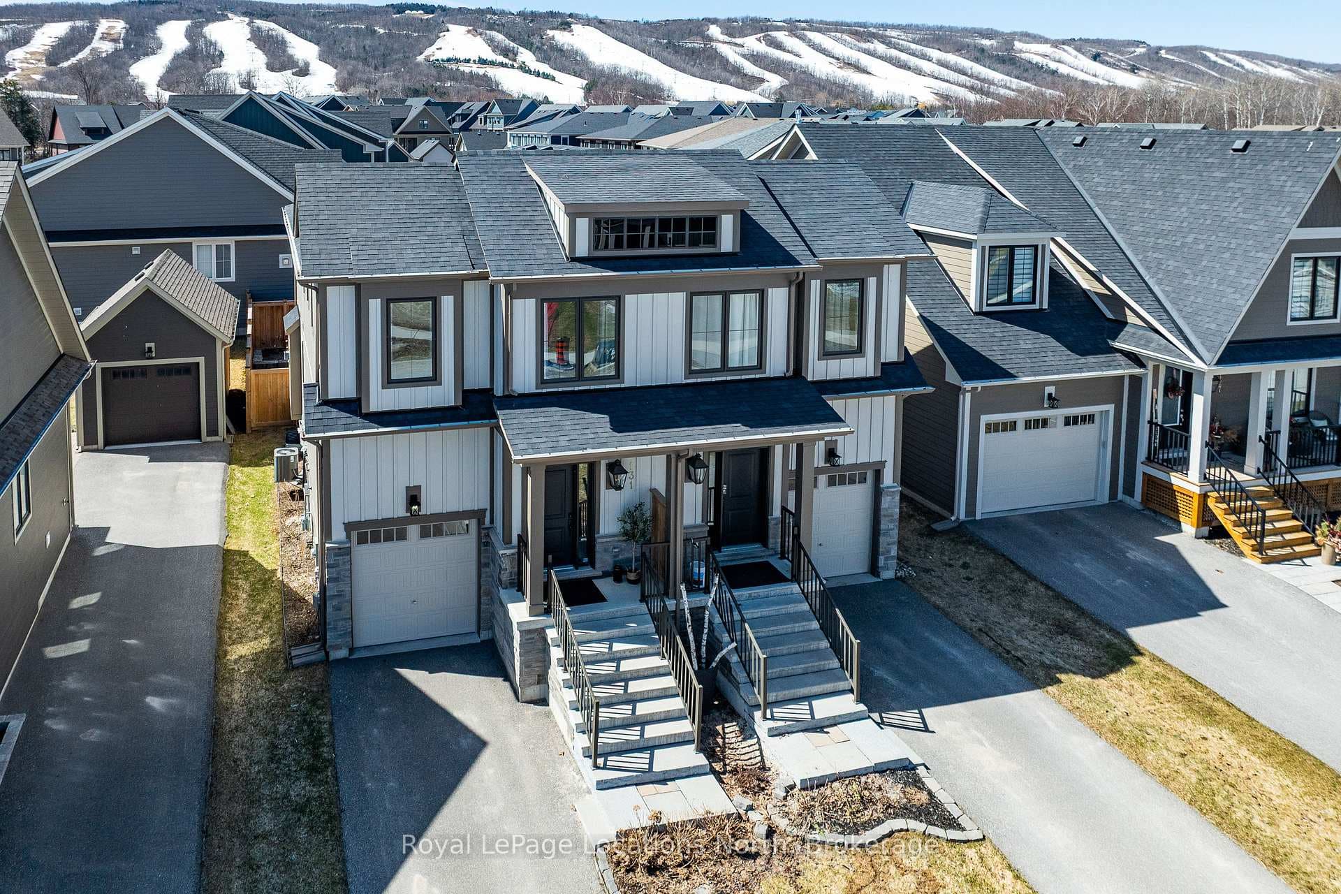 131 Red Pine Street photo 1
