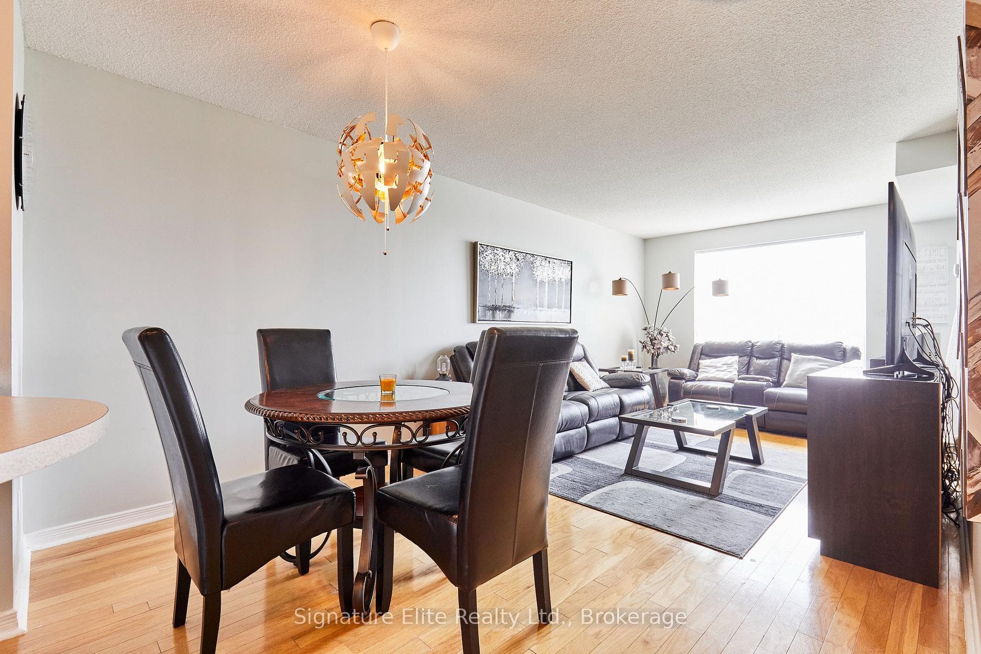 11 Oneida Crescent Unit LPH05 photo 2