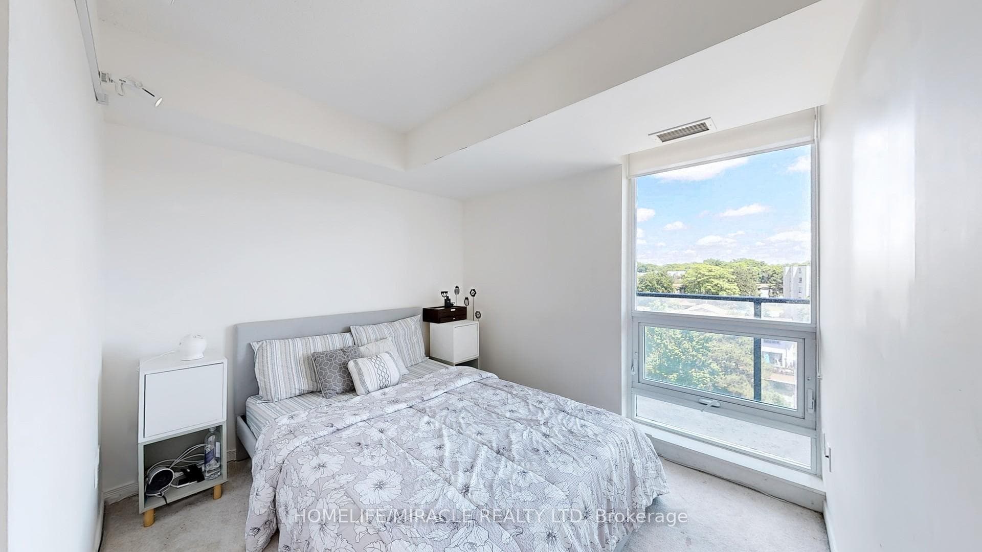 18 Valley Woods Road Unit Ph311 photo 22